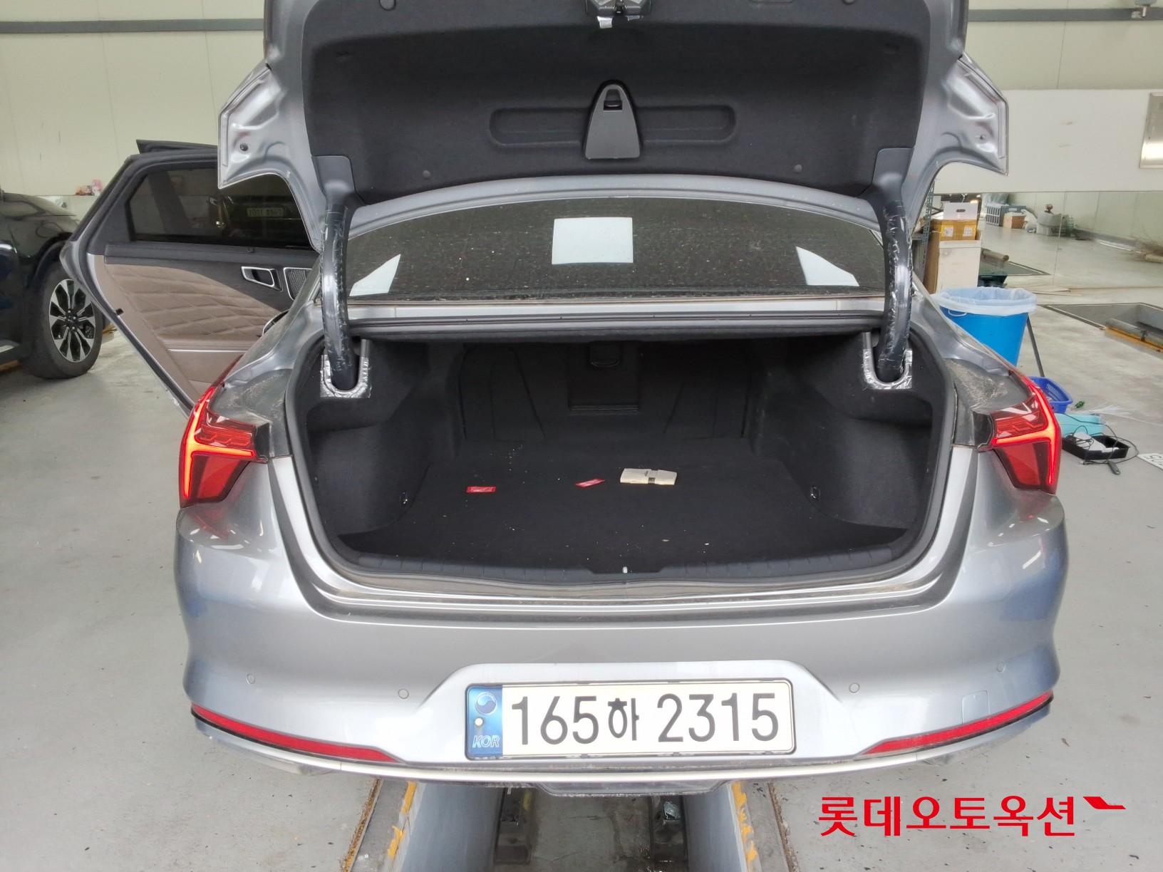 2022 - kia k8