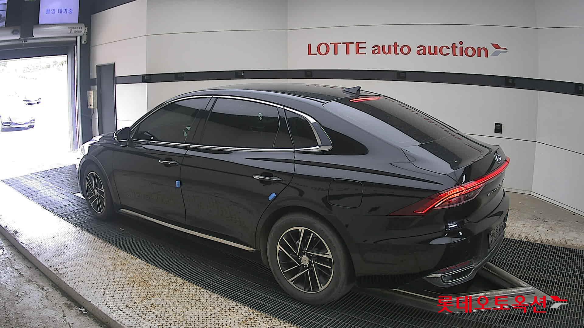 2021 - hyundai grandeur
