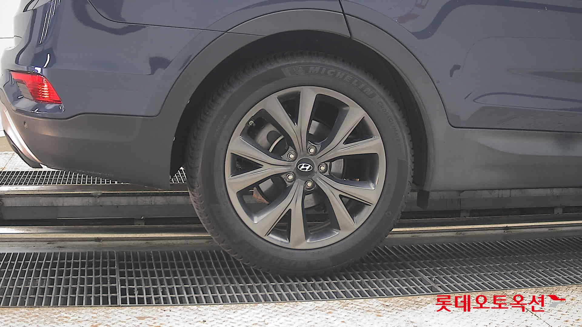 2017 - hyundai santafe