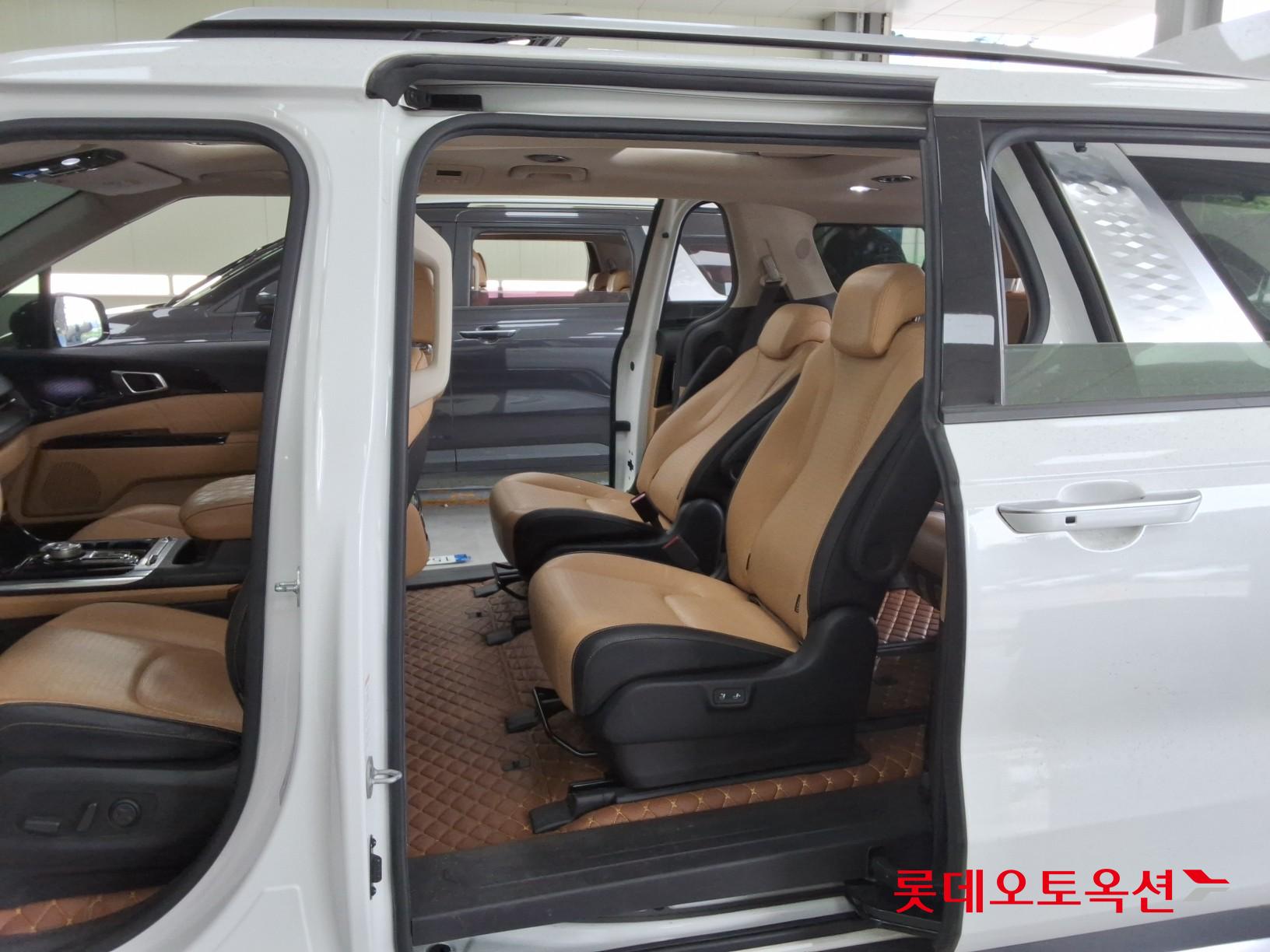 2021 - kia carnival