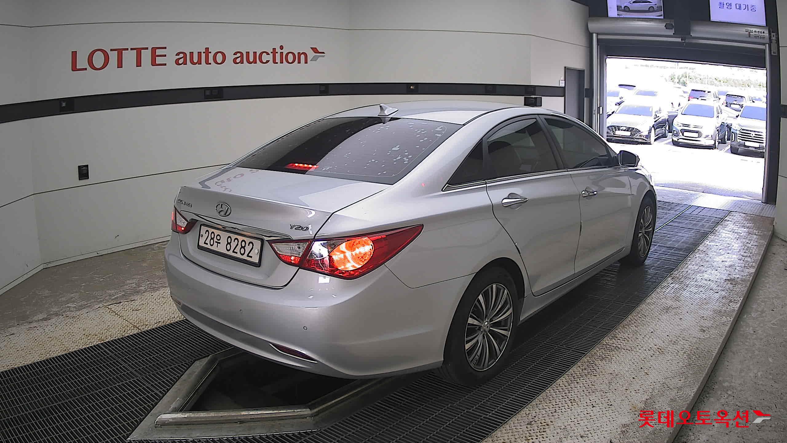 2011 - hyundai sonata