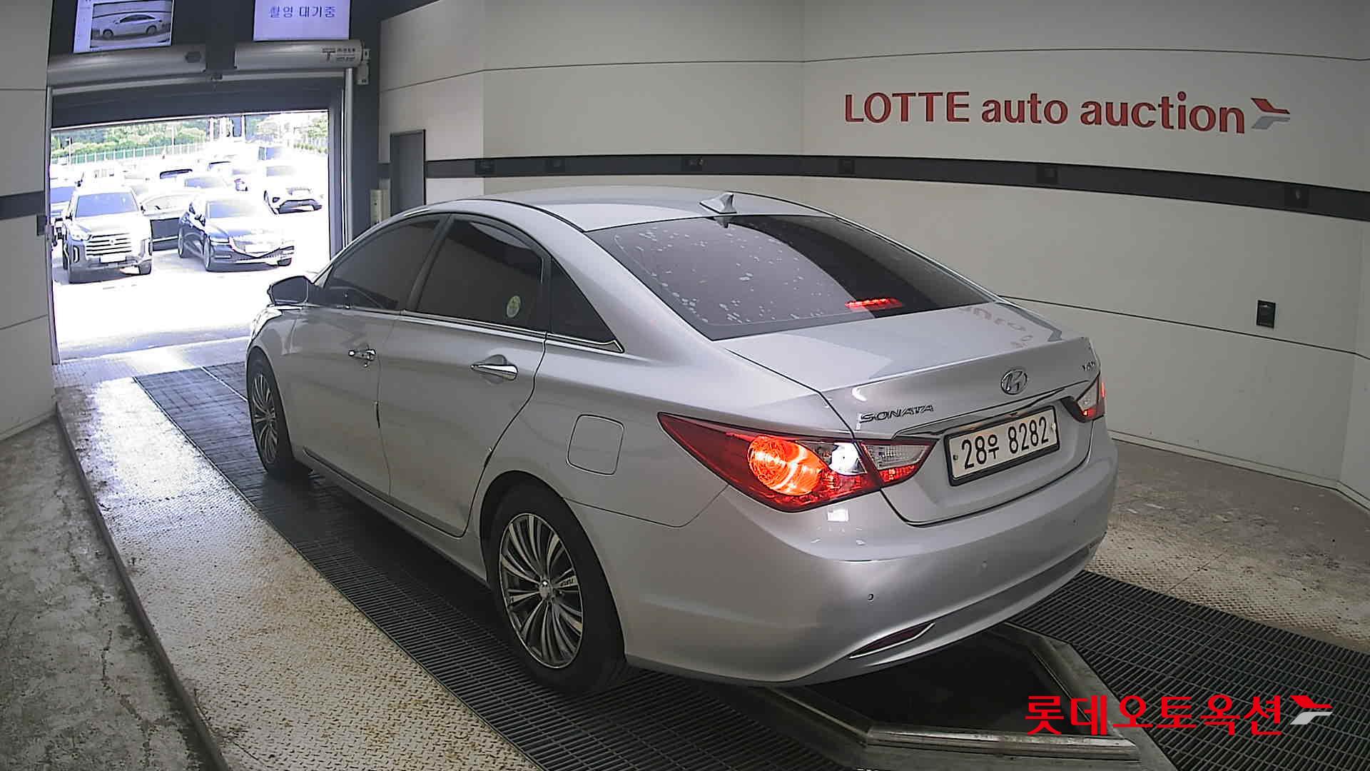 2011 - hyundai sonata