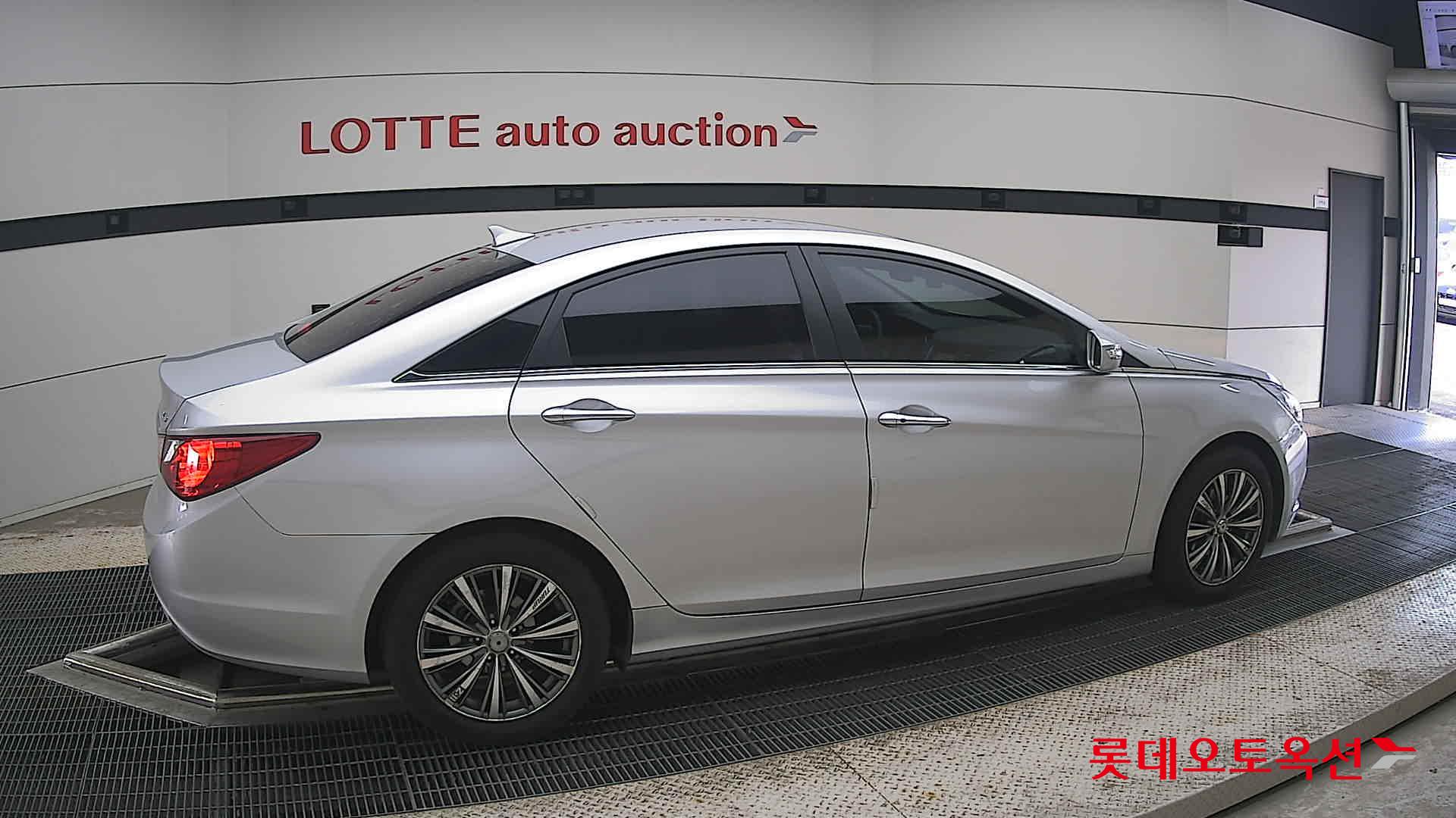 2011 - hyundai sonata