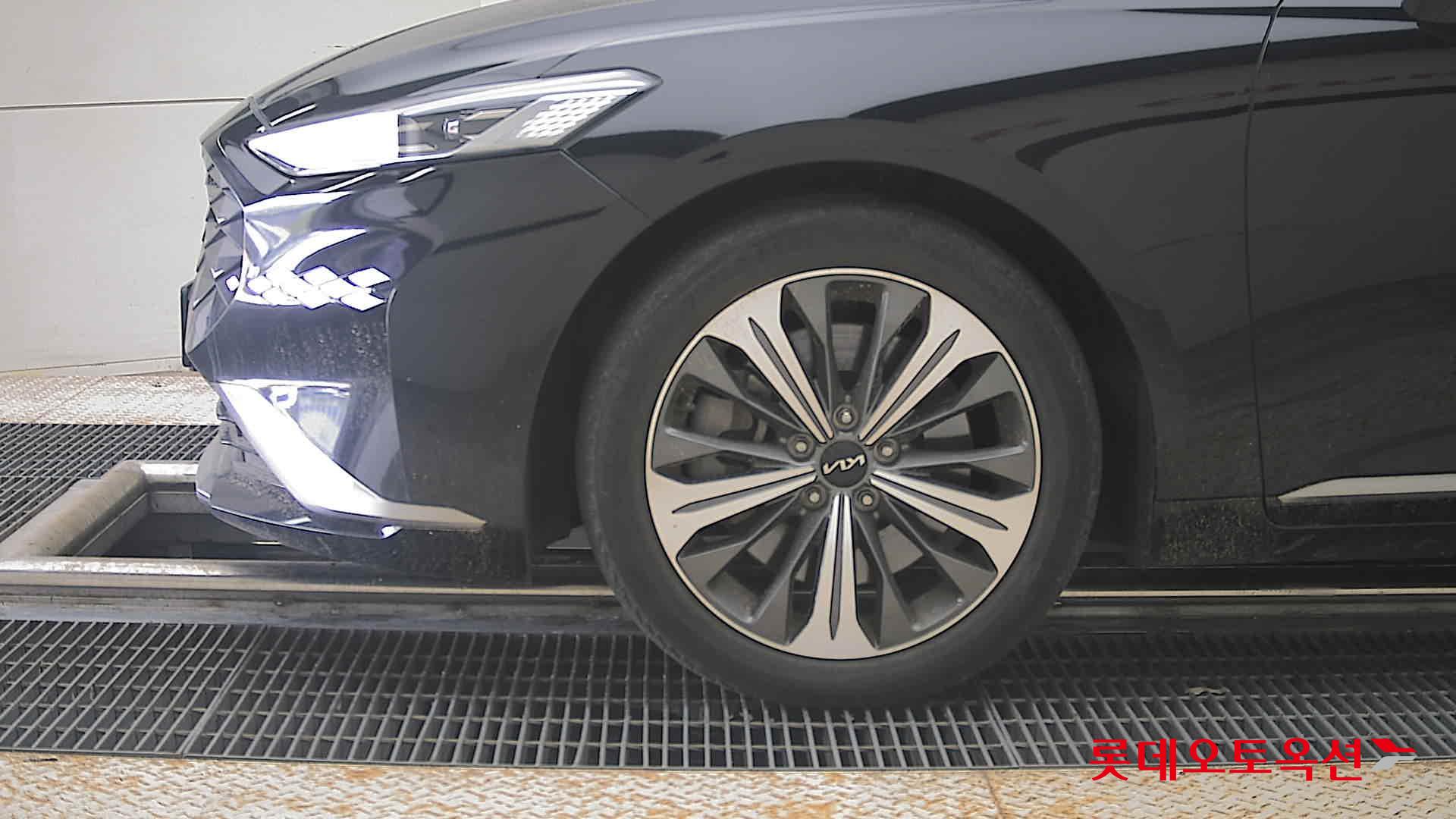 2022 - kia k8