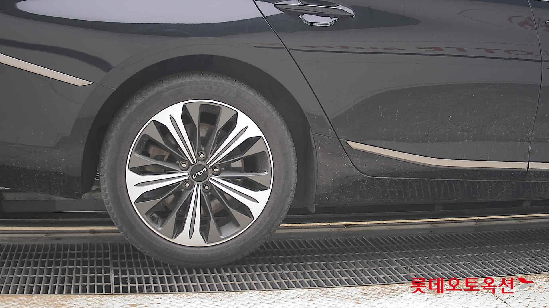 2022 - kia k8