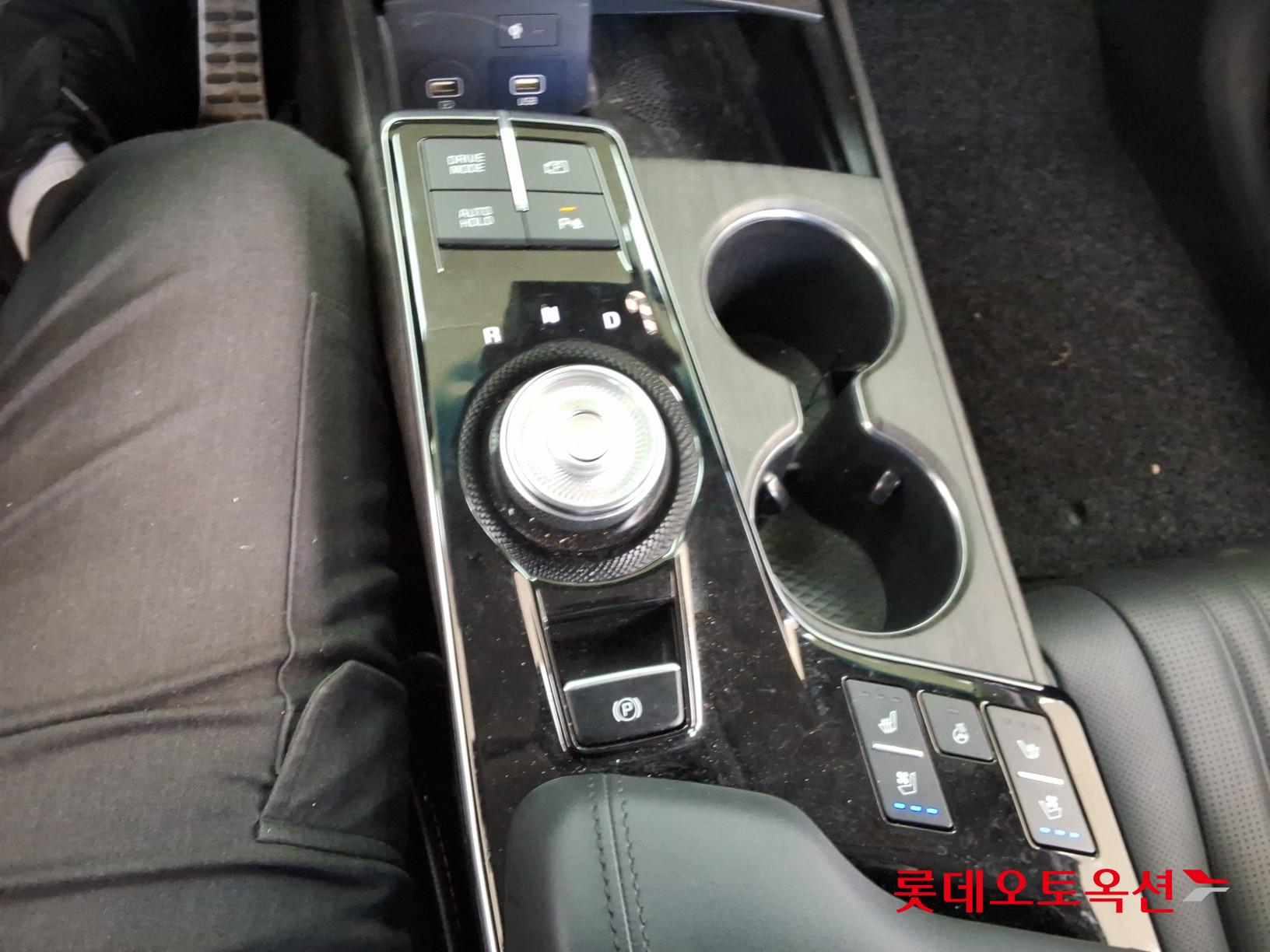 2022 - kia k8