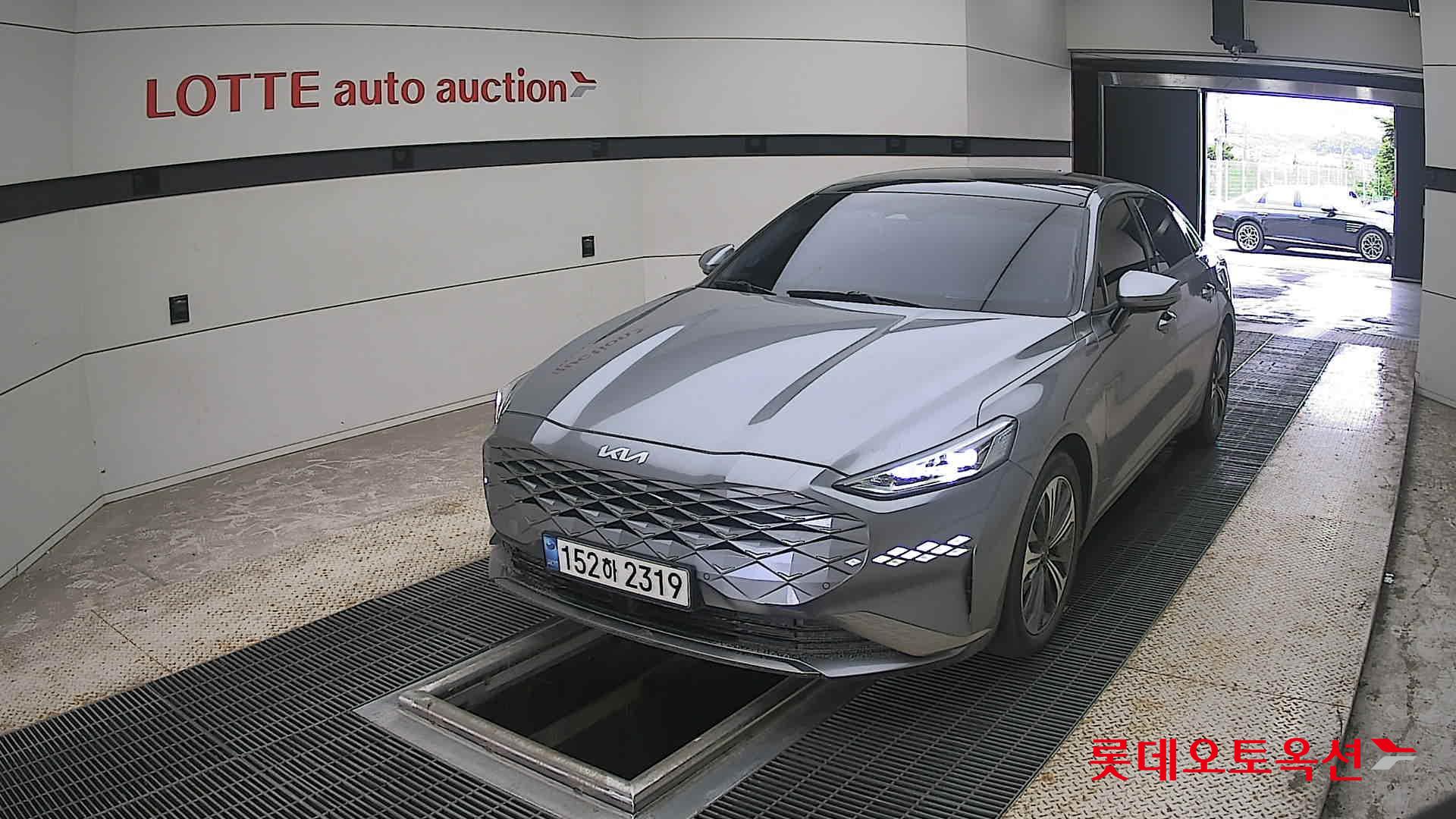 2022 - kia k8