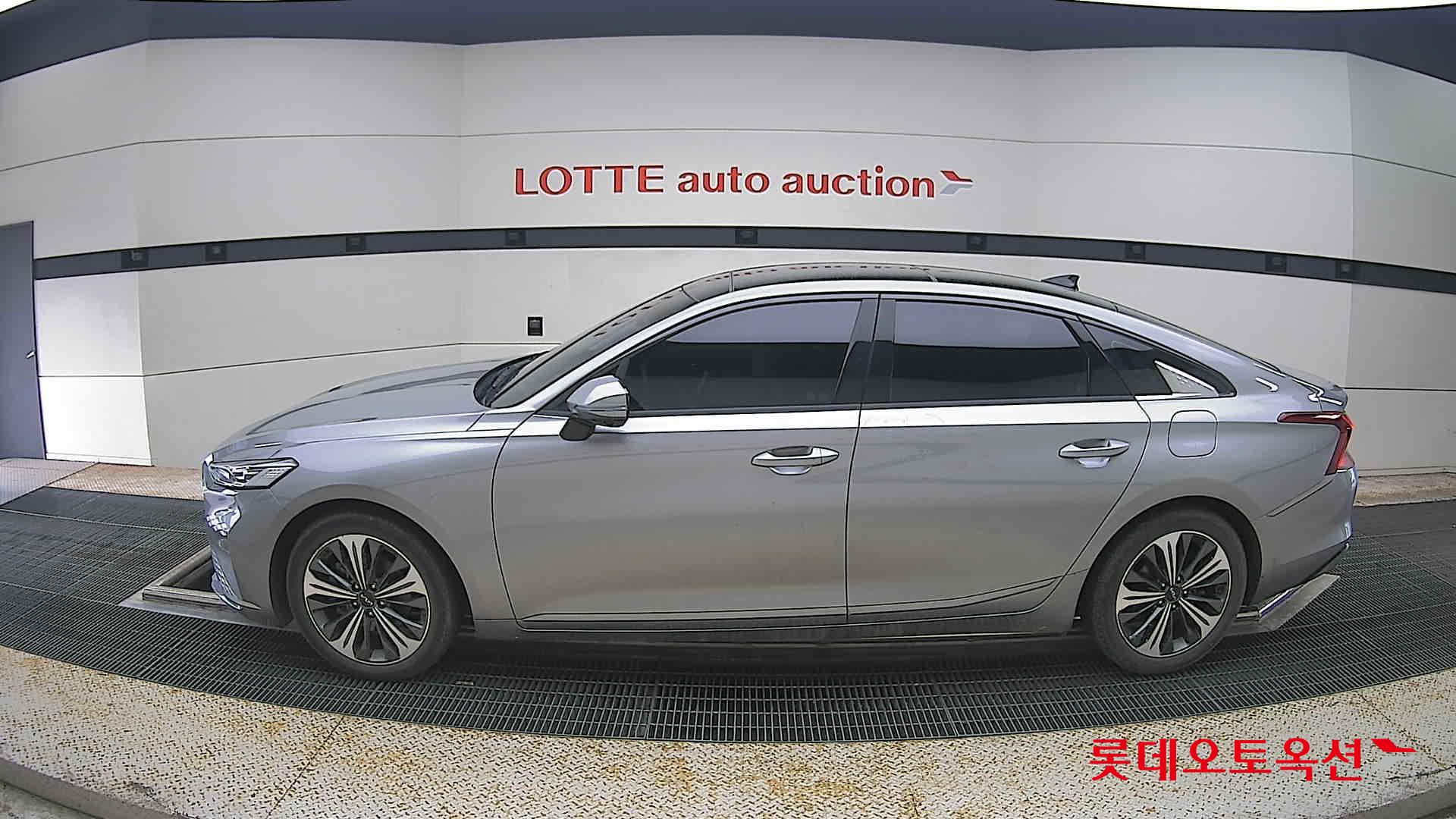 2022 - kia k8