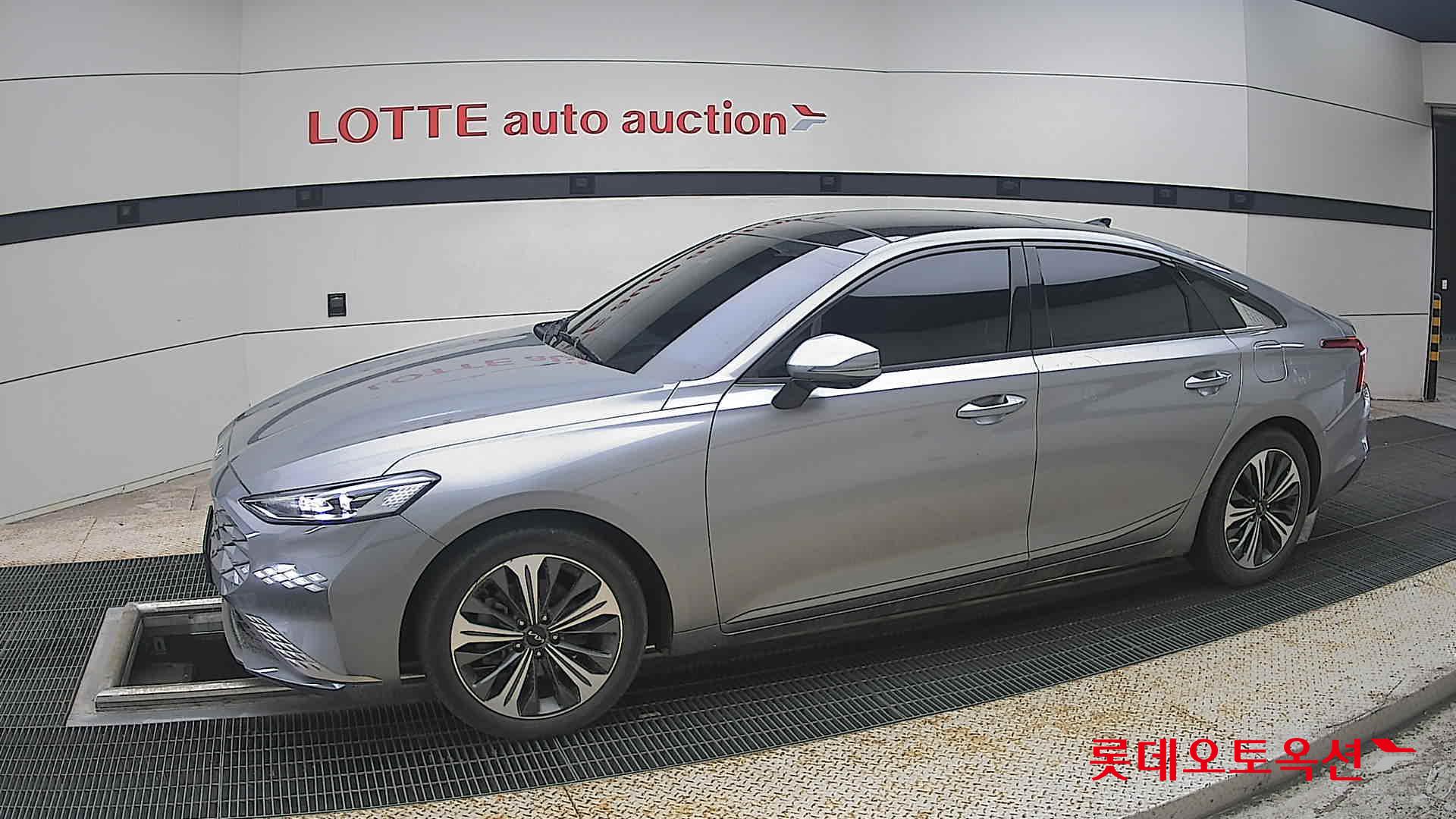 2022 - kia k8