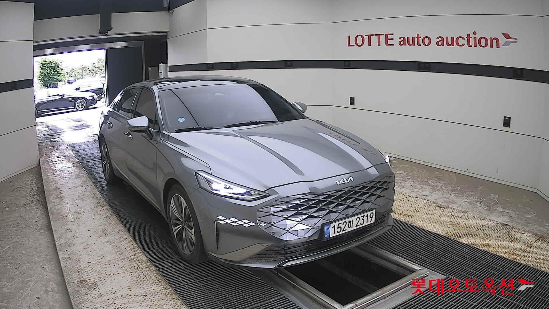 2022 - kia k8