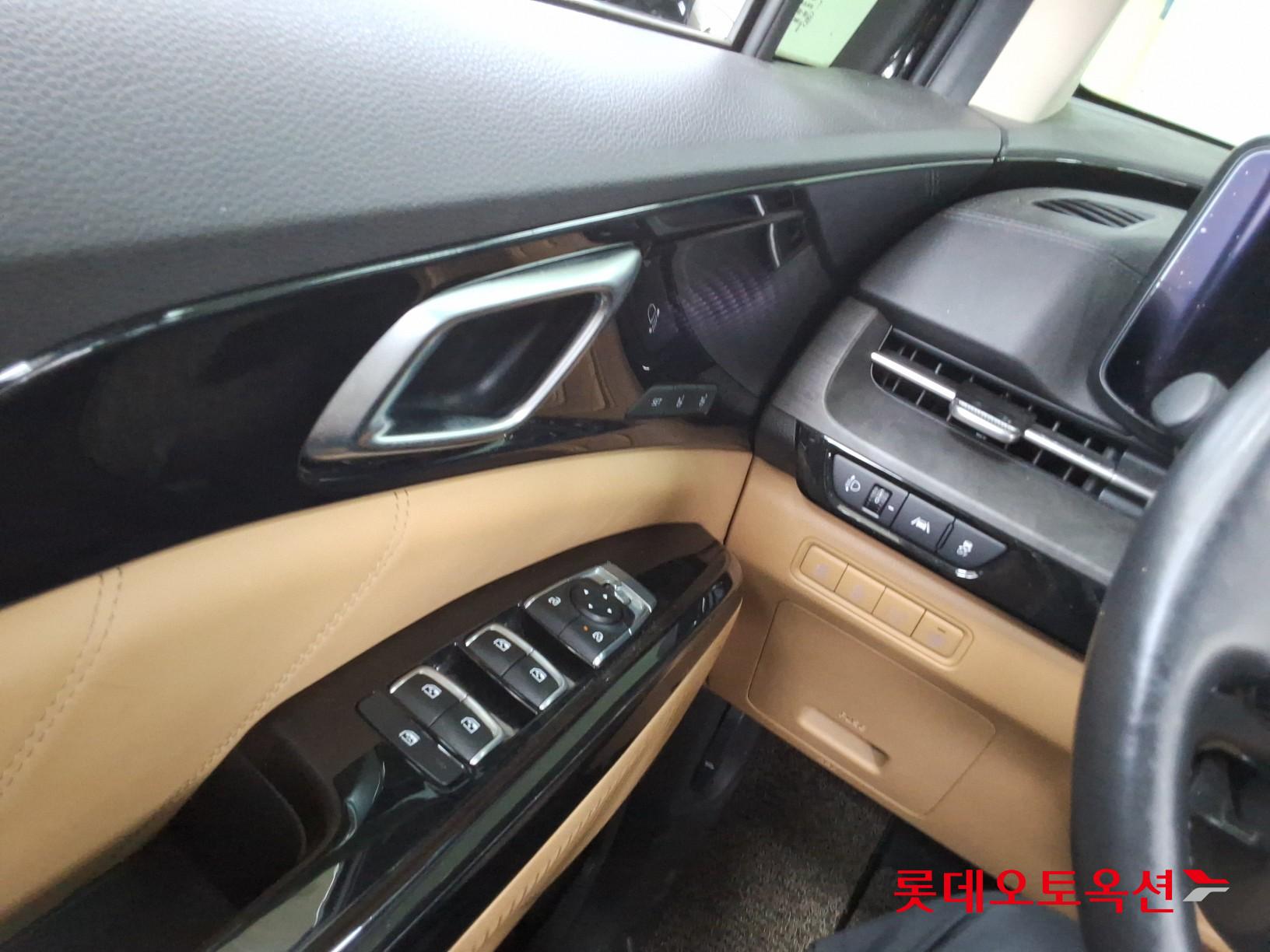 2021 - kia carnival