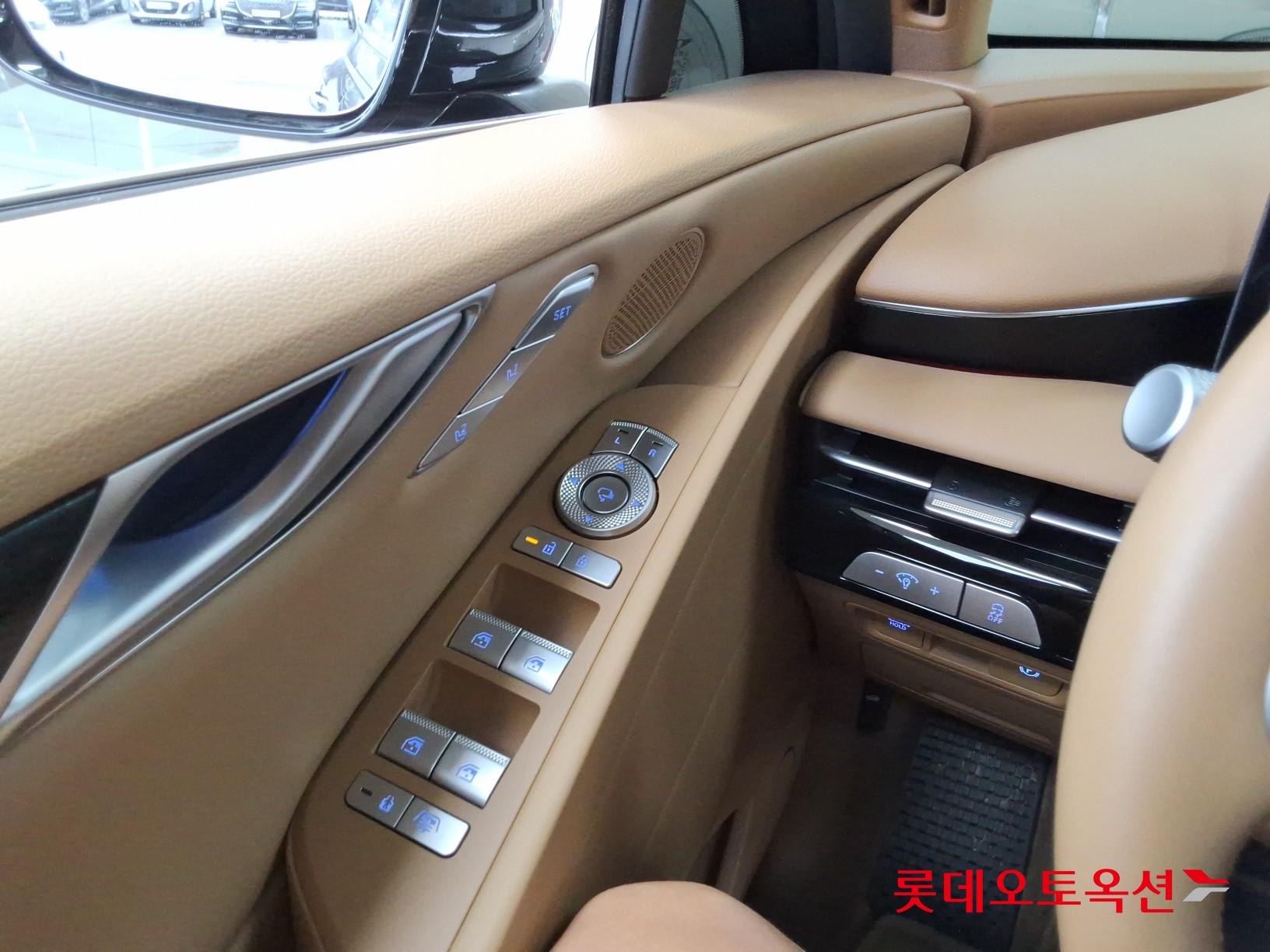 2025 - genesis g80