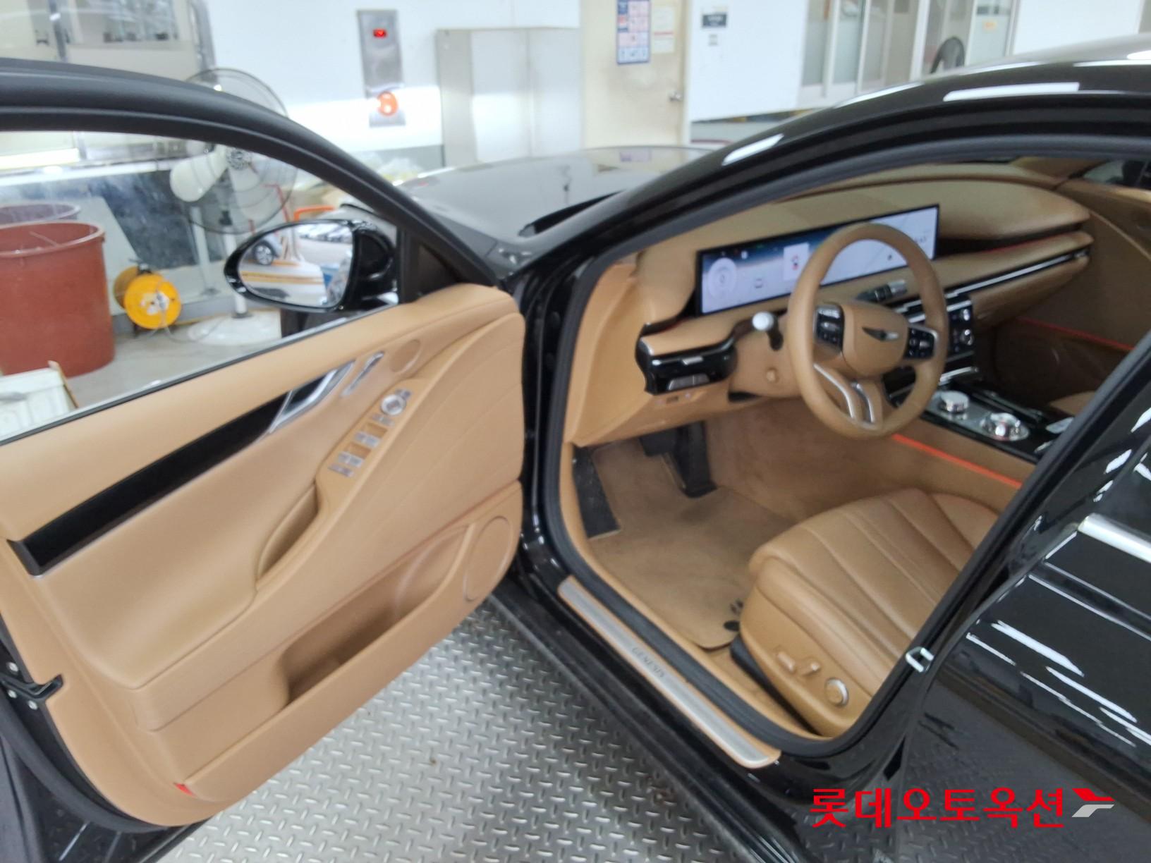 2025 - genesis g80
