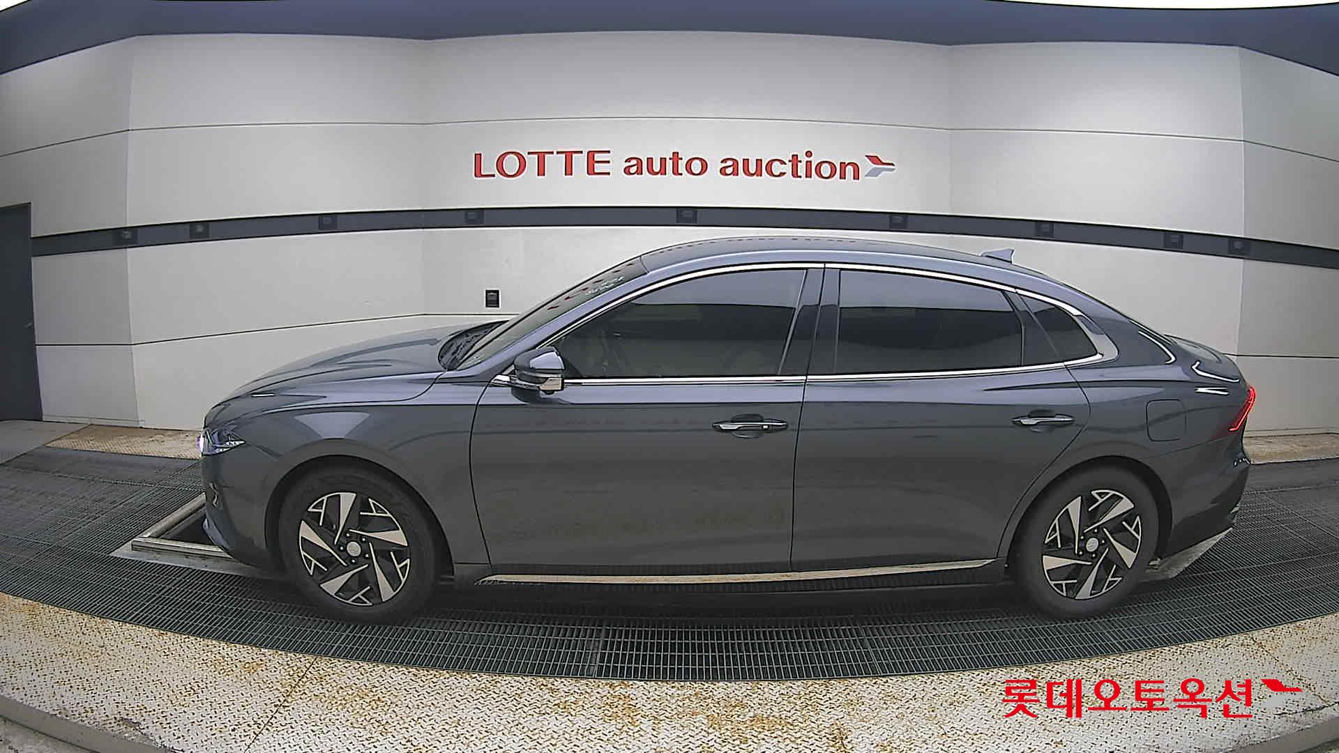 2022 - hyundai grandeur