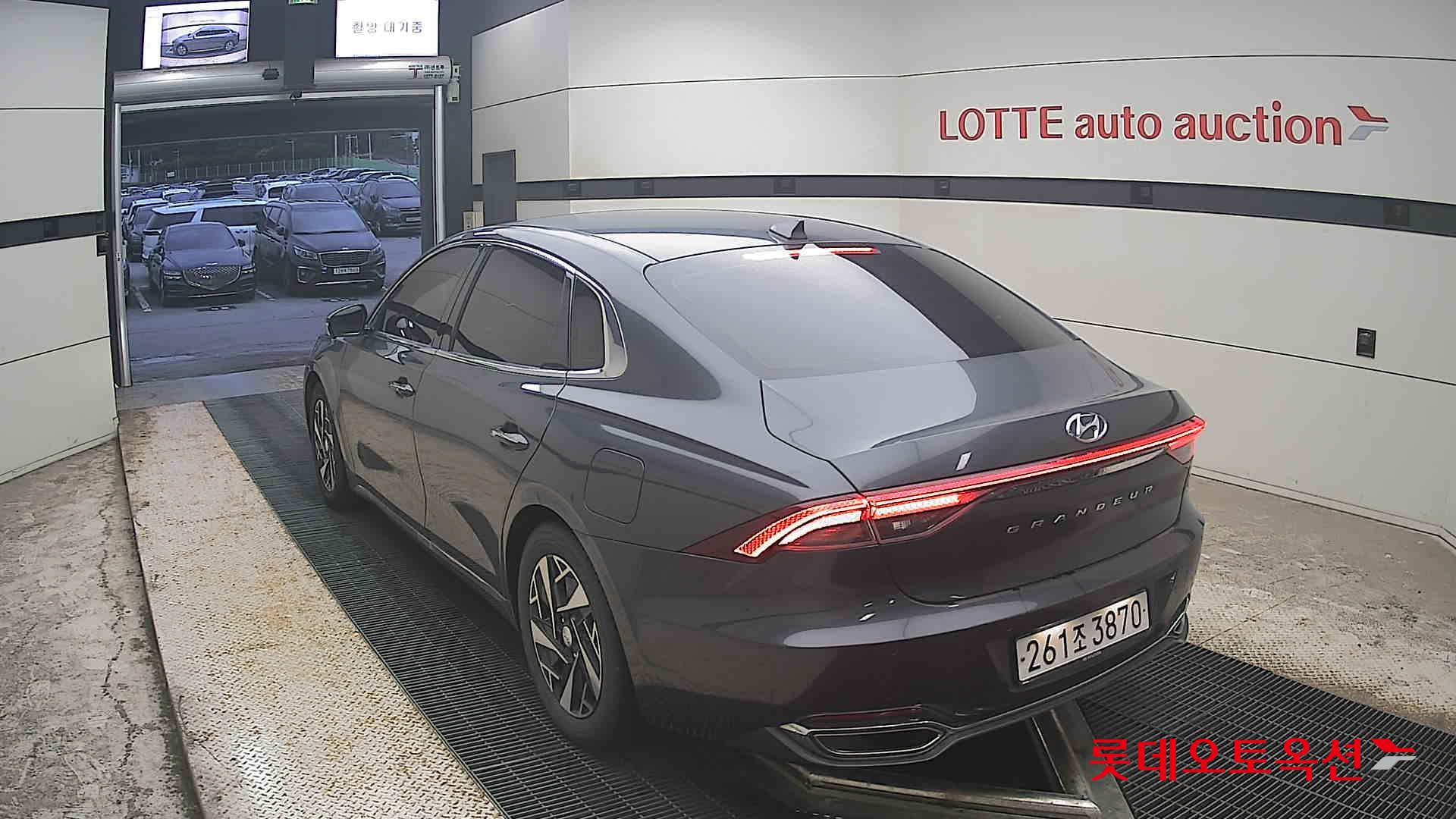 2022 - hyundai grandeur