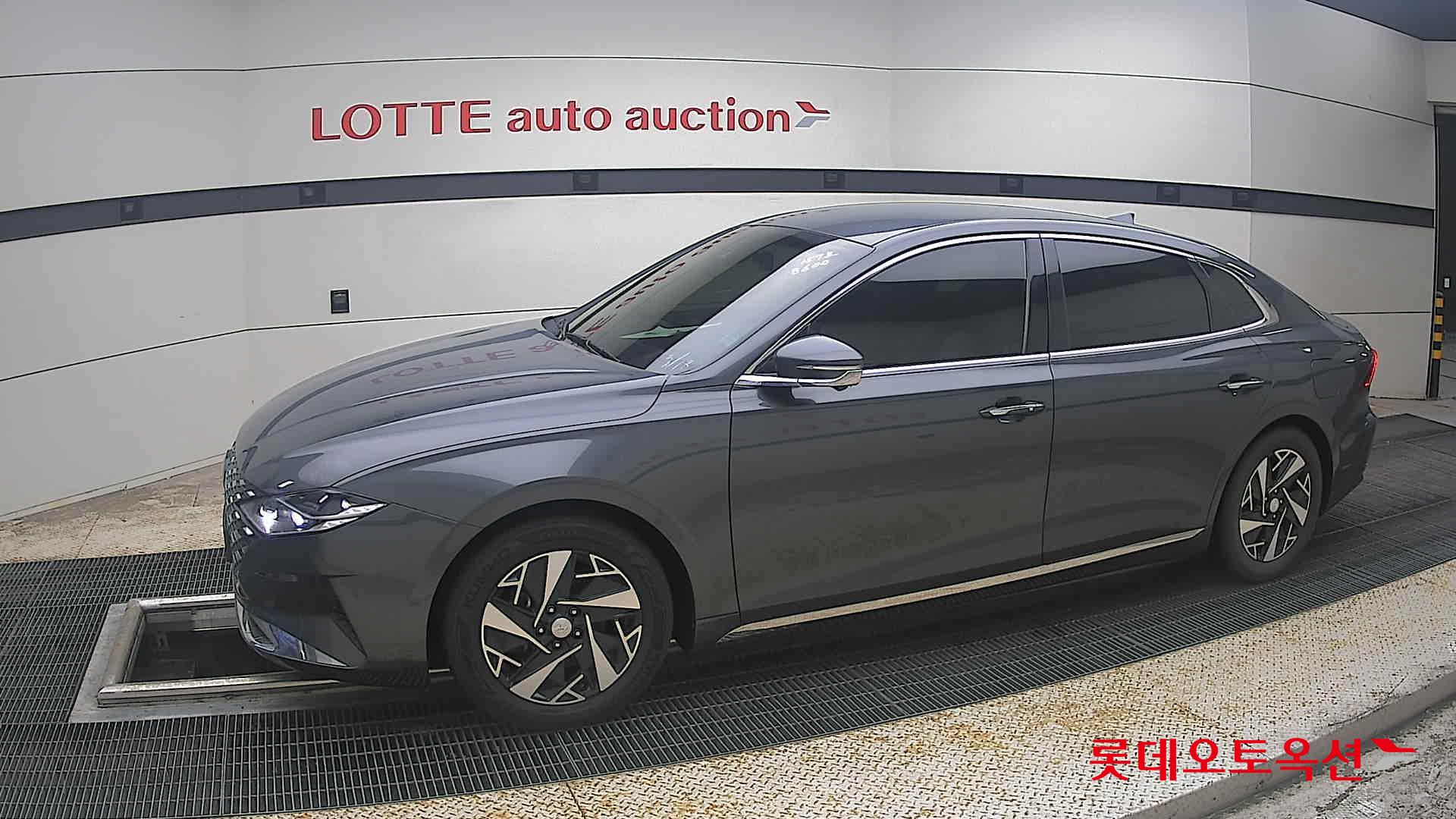 2022 - hyundai grandeur