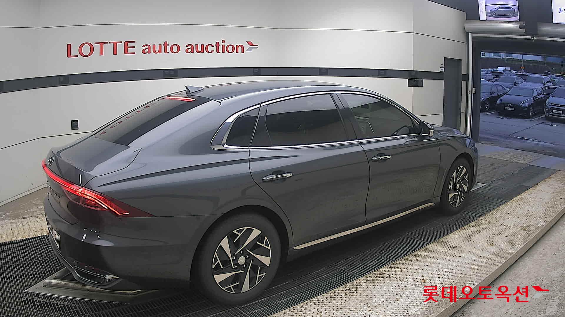 2022 - hyundai grandeur