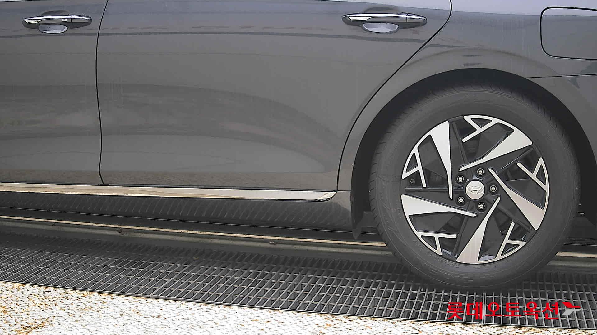2022 - hyundai grandeur