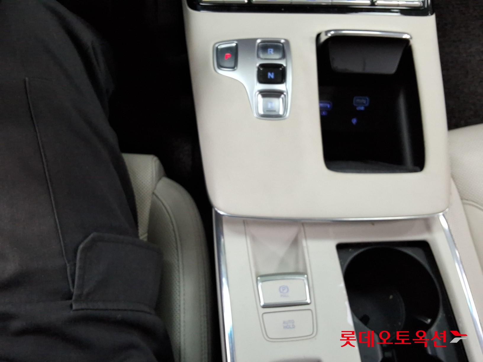 2022 - hyundai grandeur