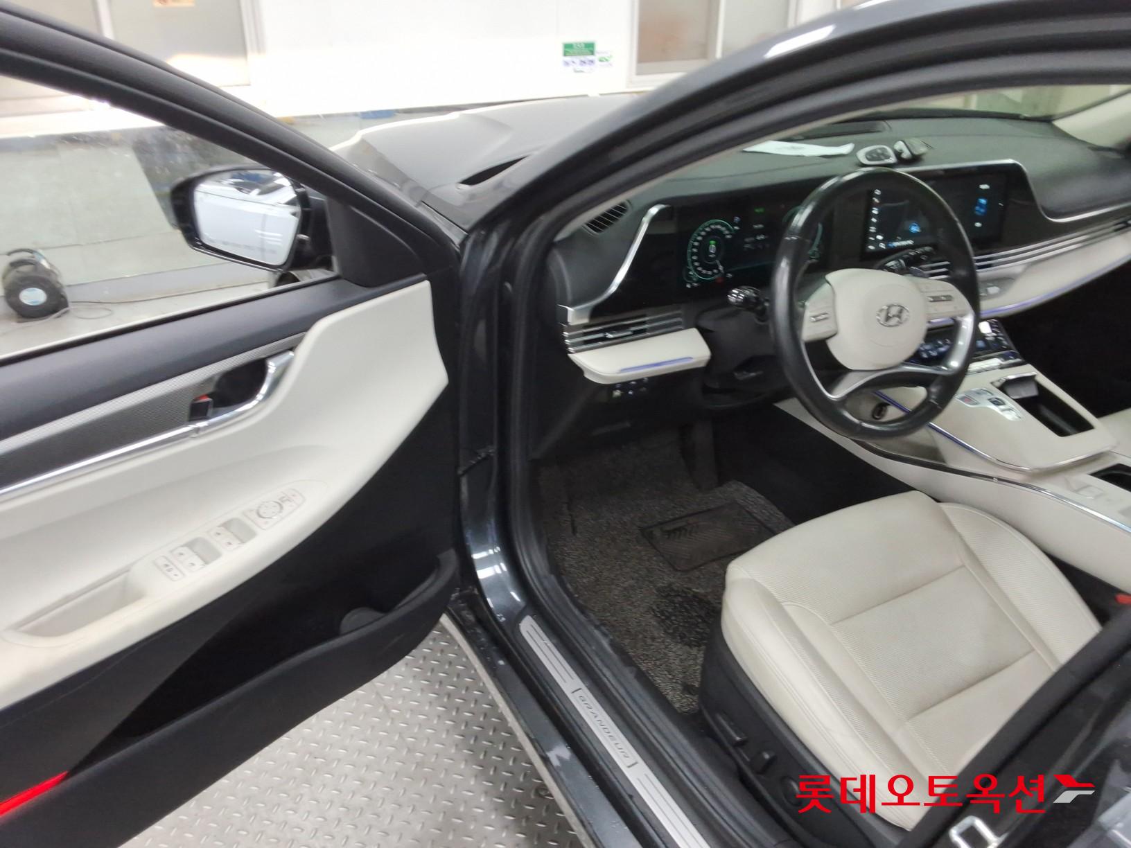 2022 - hyundai grandeur