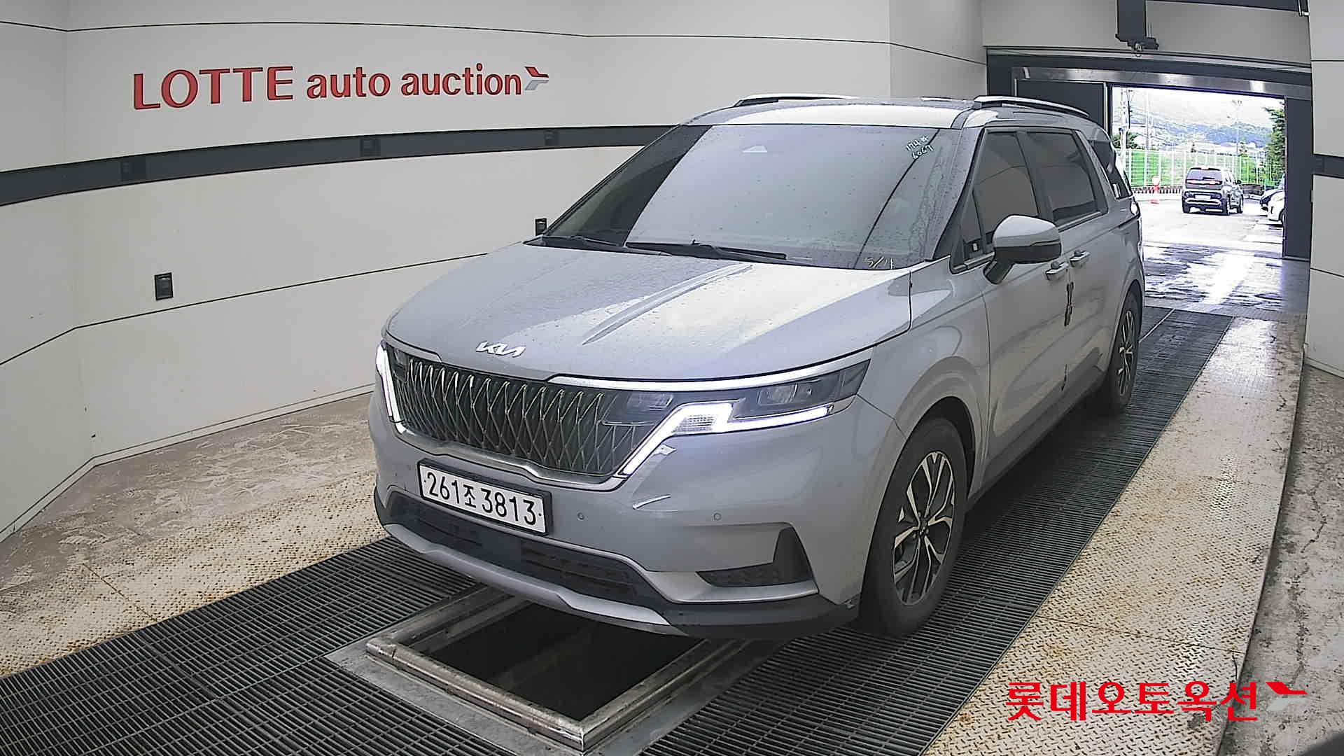2023 - kia carnival