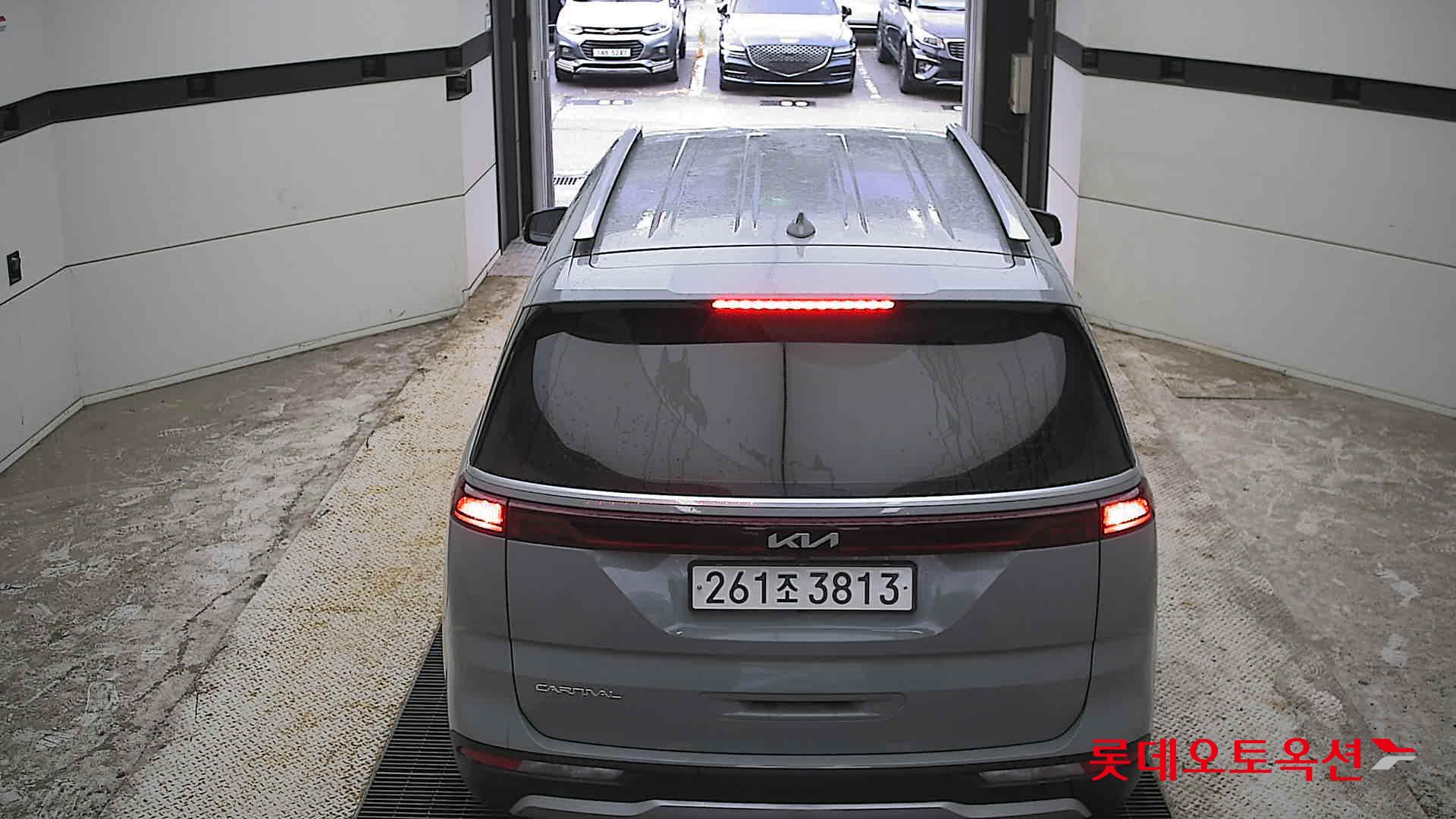 2023 - kia carnival