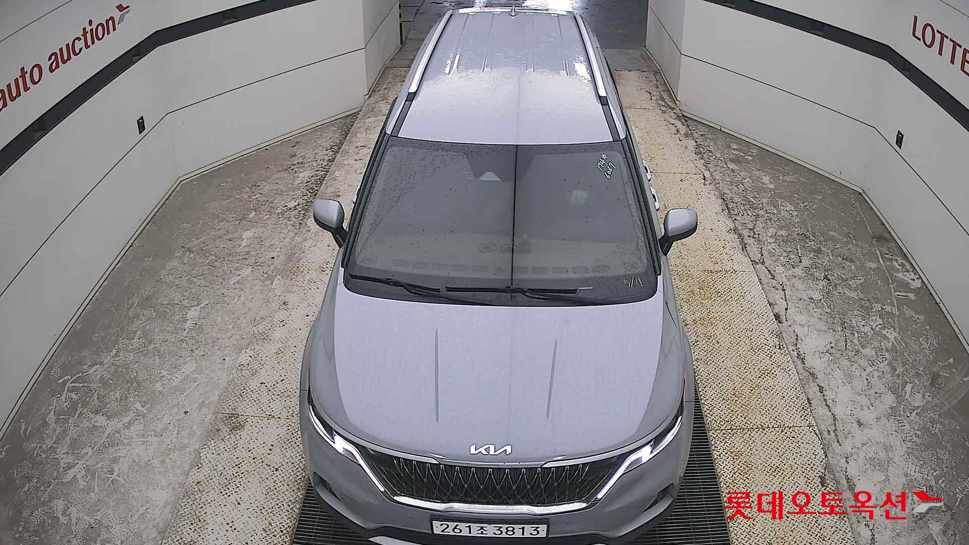 2023 - kia carnival