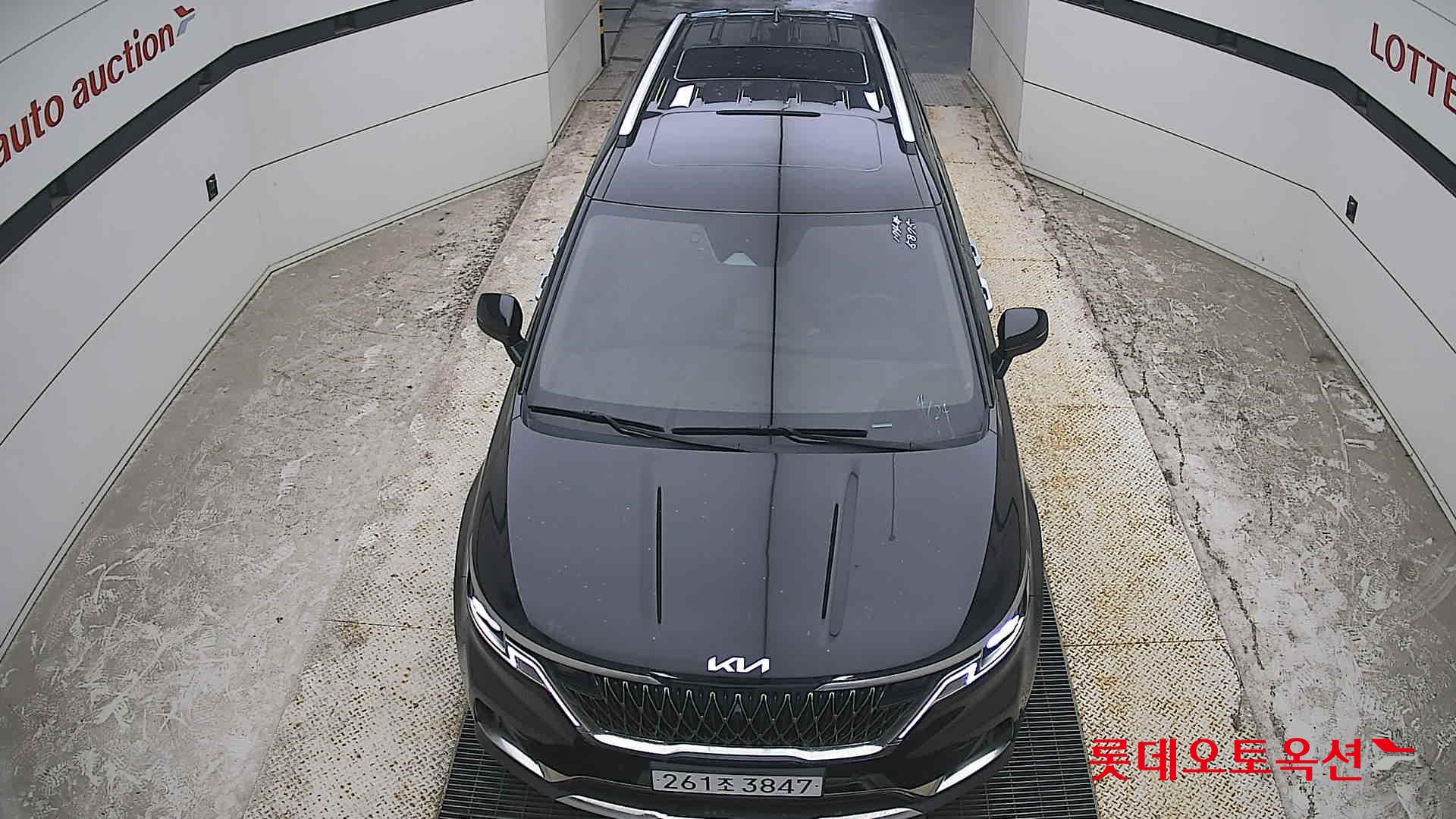 2023 - kia carnival