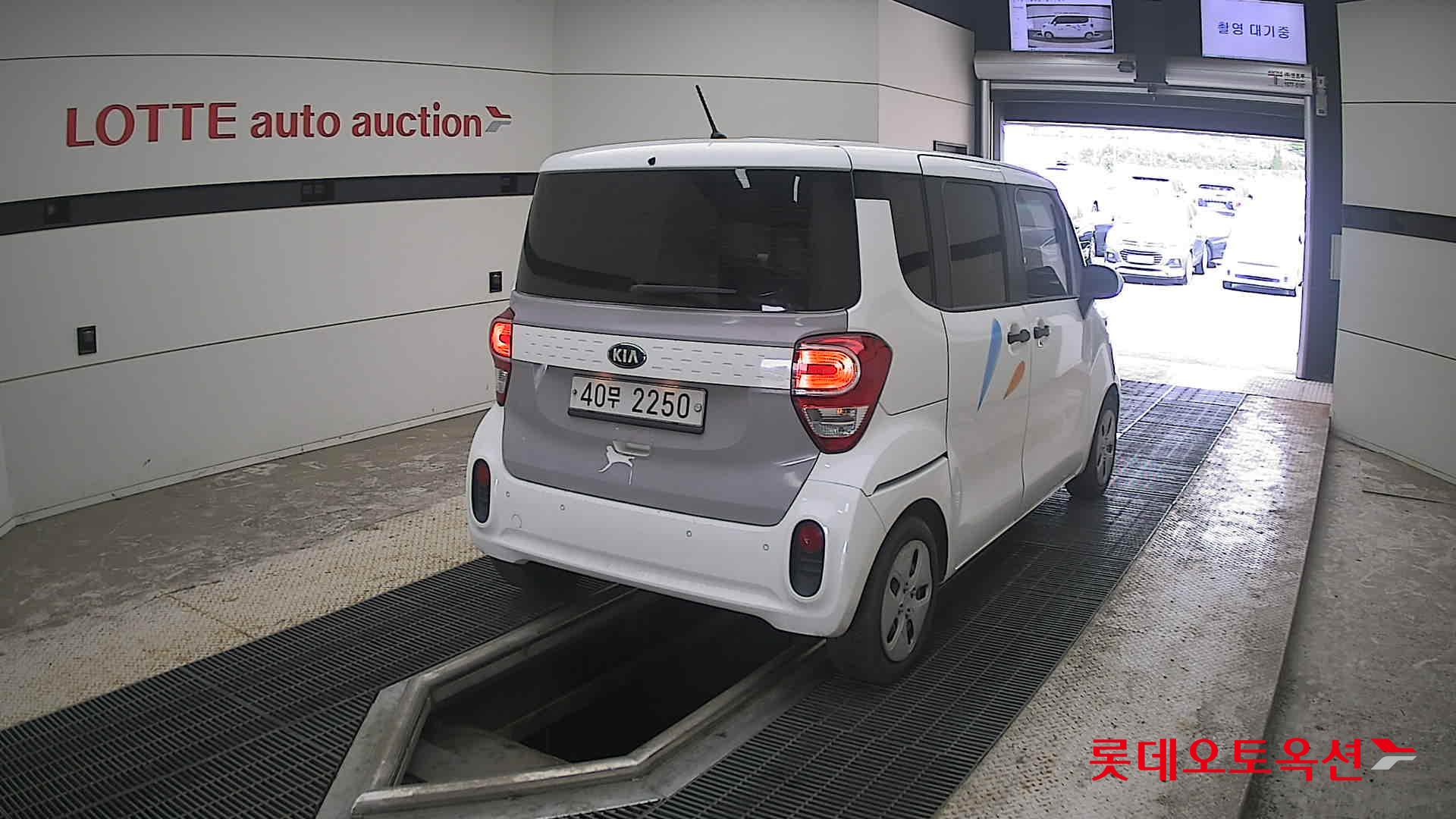 2019 - kia ray
