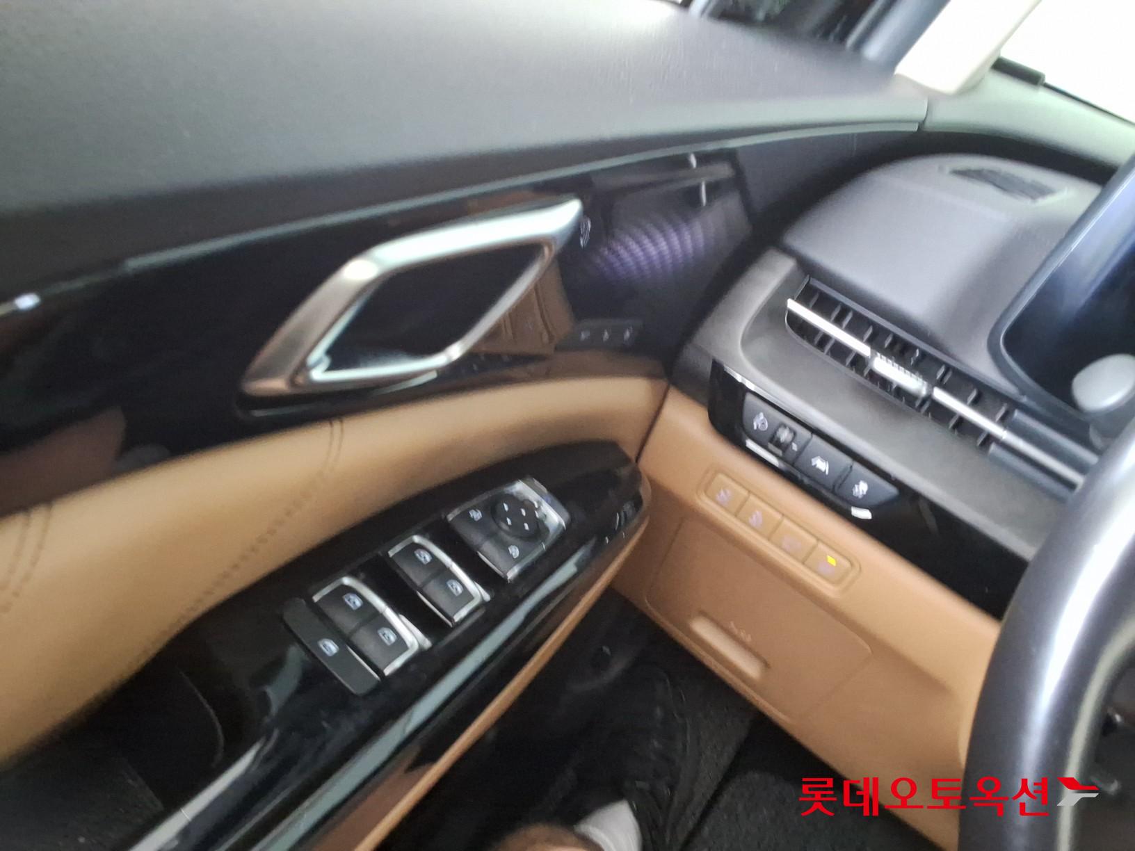 2021 - kia carnival