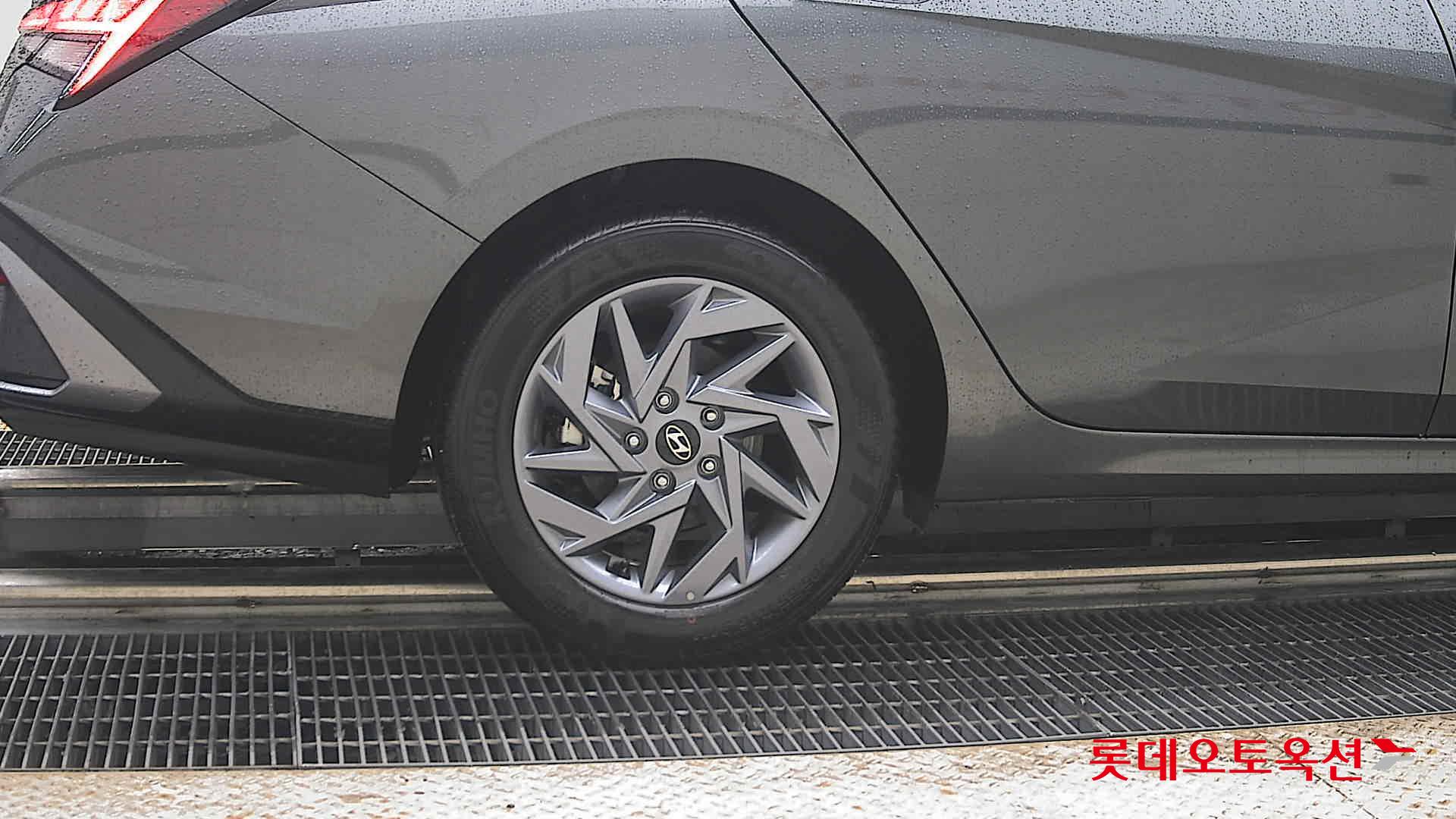 2025 - hyundai avante