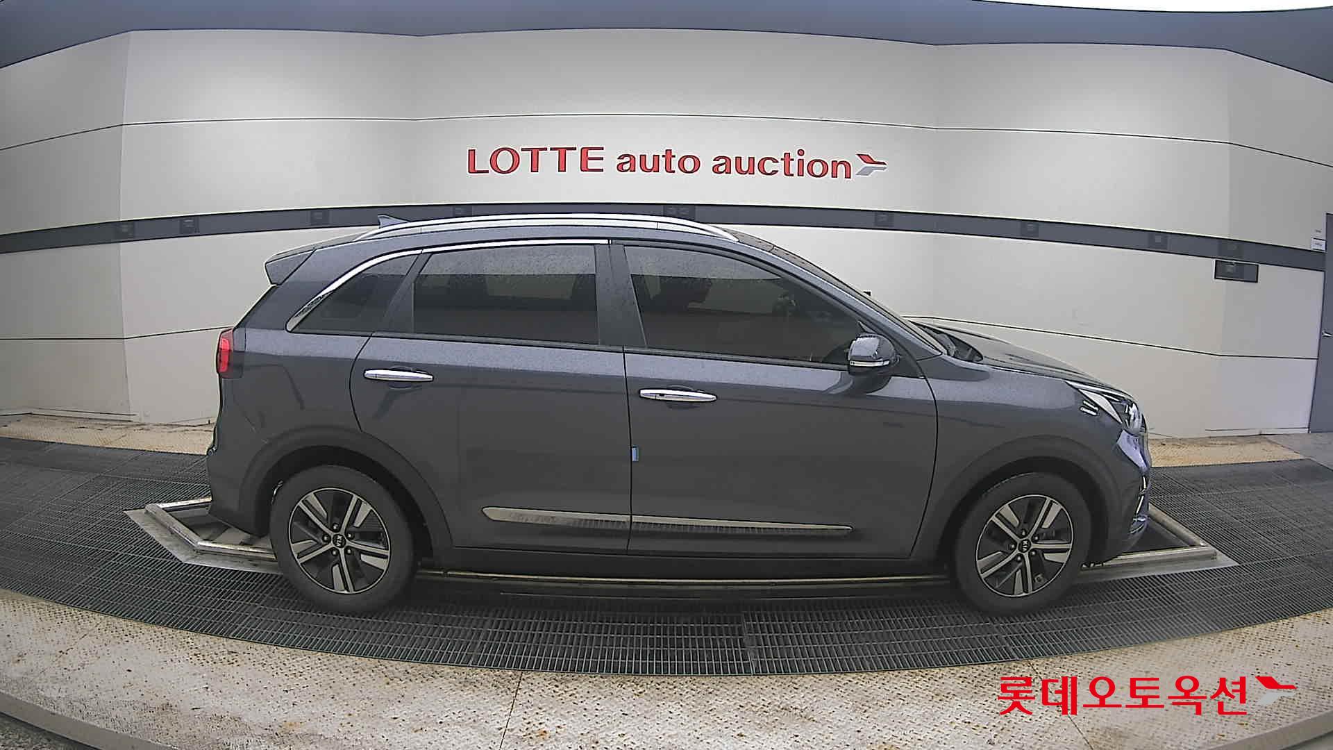 2021 - kia niro