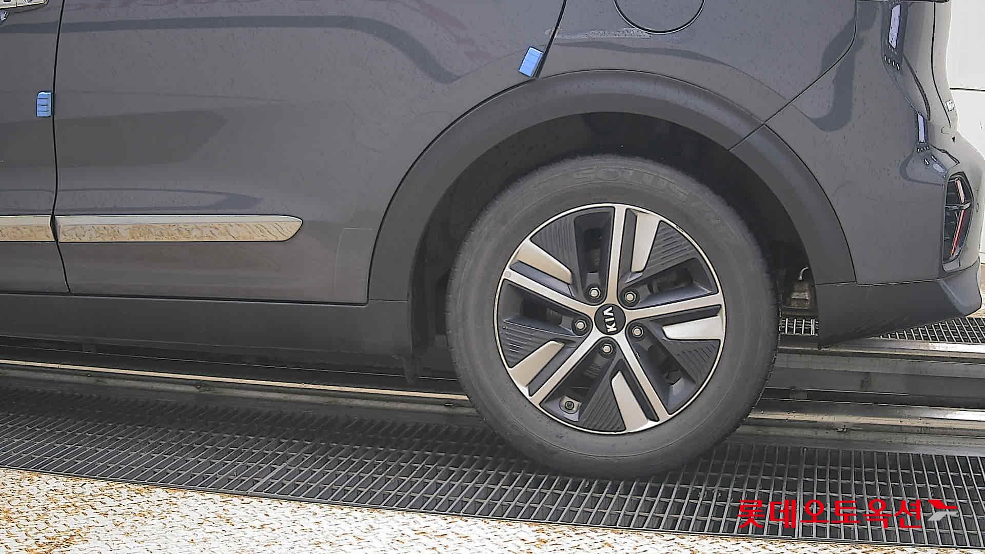 2021 - kia niro