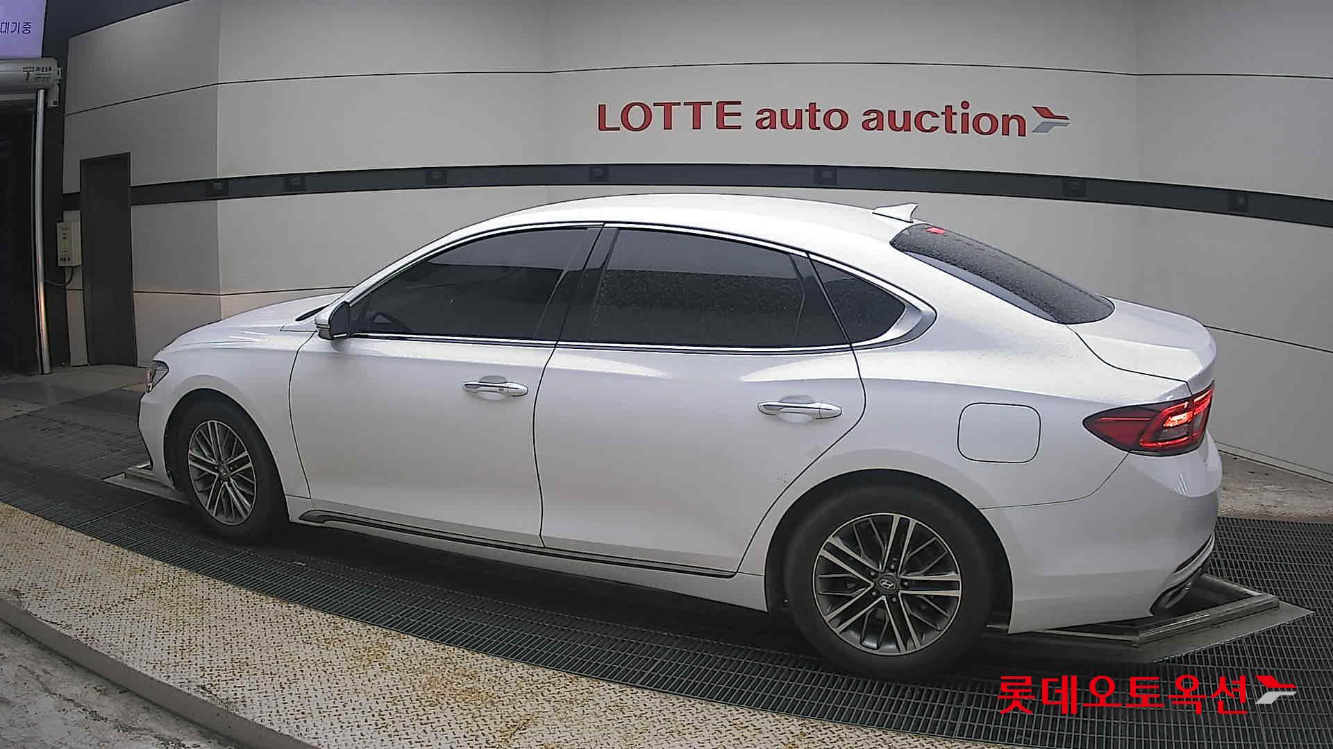 2019 - hyundai grandeur