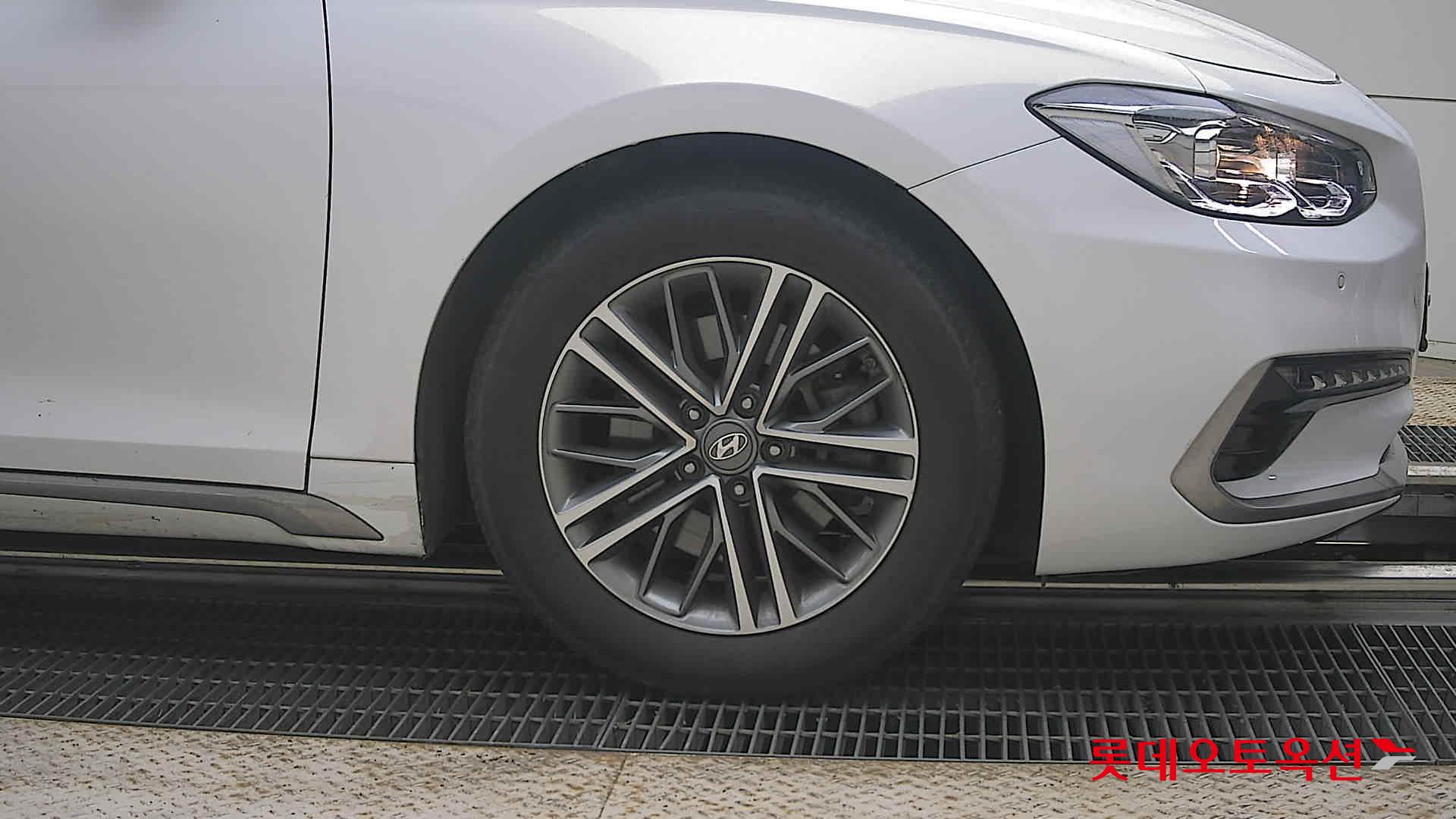 2019 - hyundai grandeur