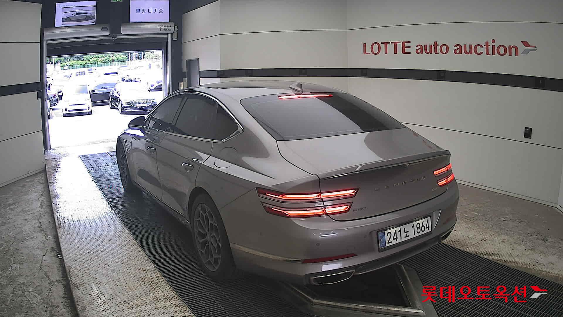 2021 - genesis g80