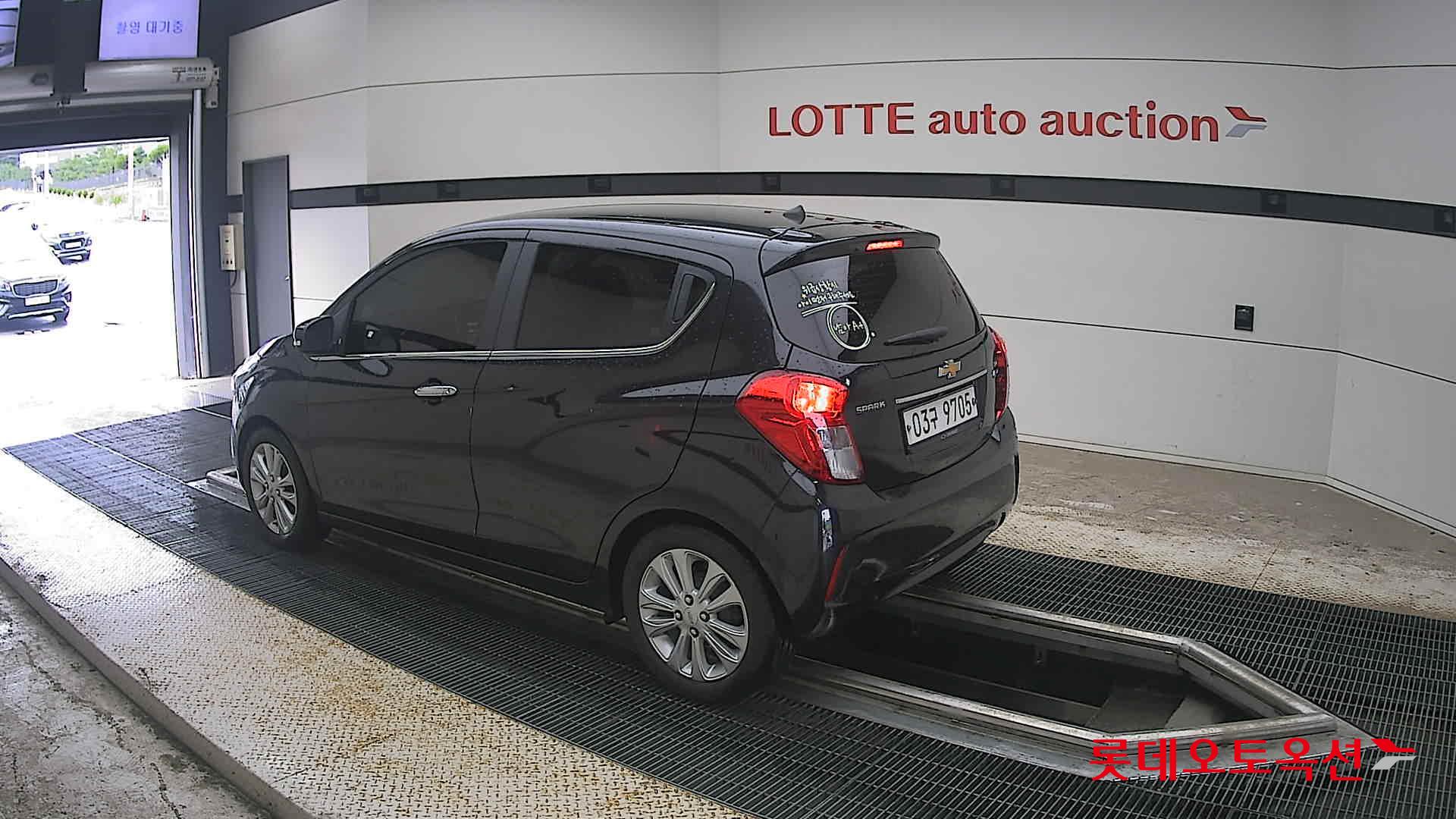 2016 - chevrolet spark