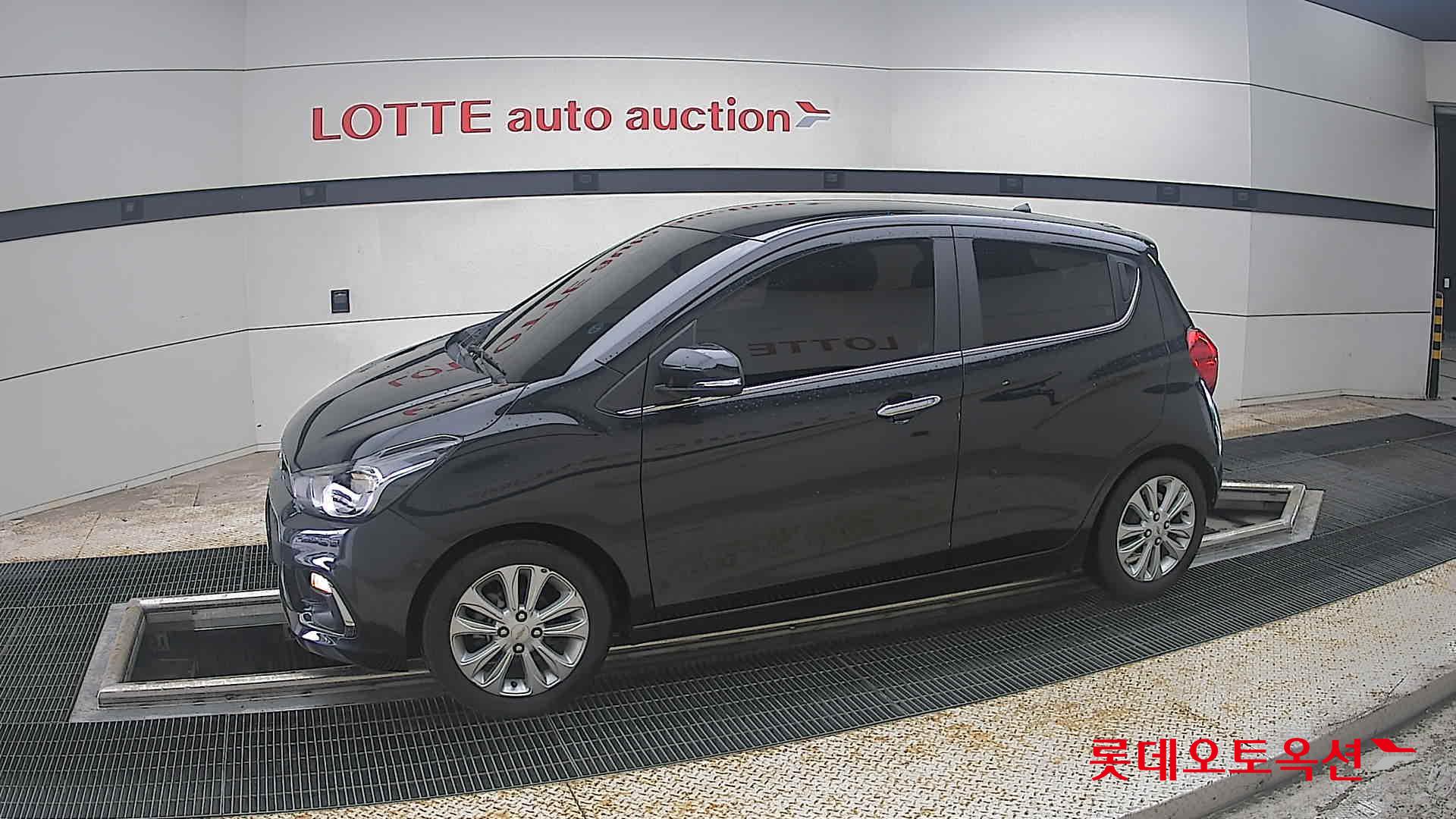 2016 - chevrolet spark