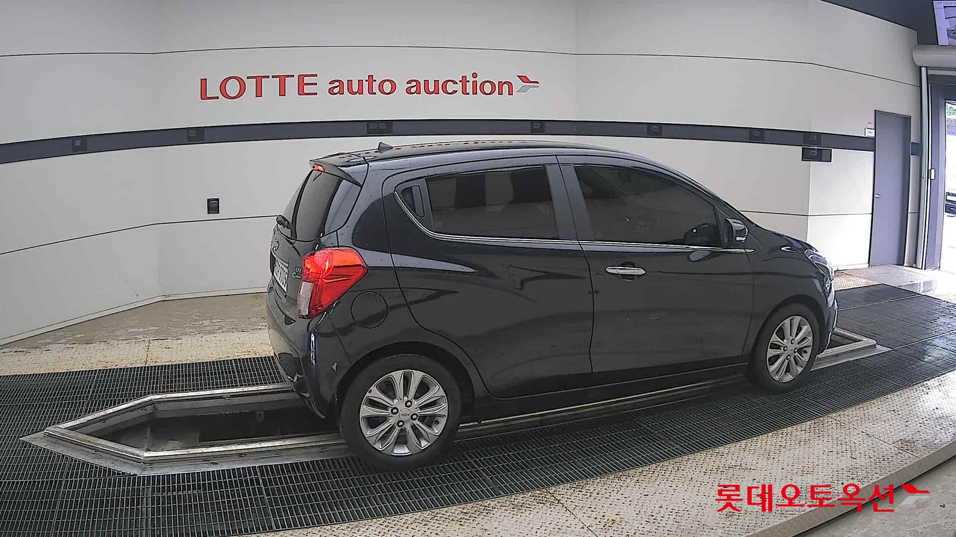 2016 - chevrolet spark