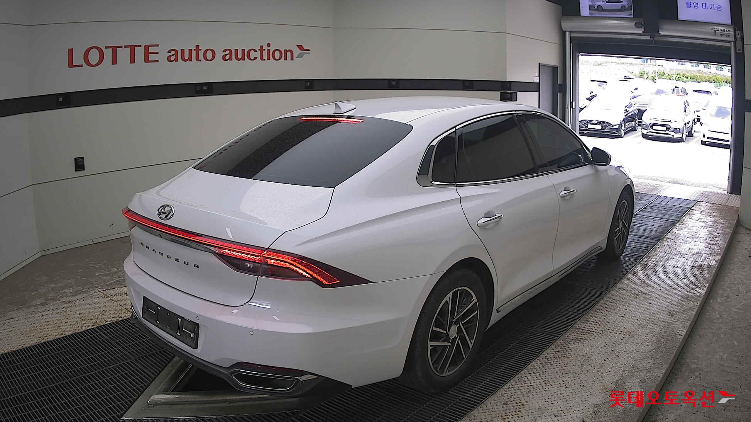 2020 - hyundai grandeur