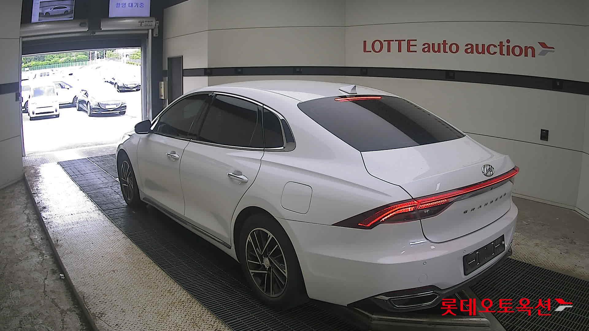 2020 - hyundai grandeur