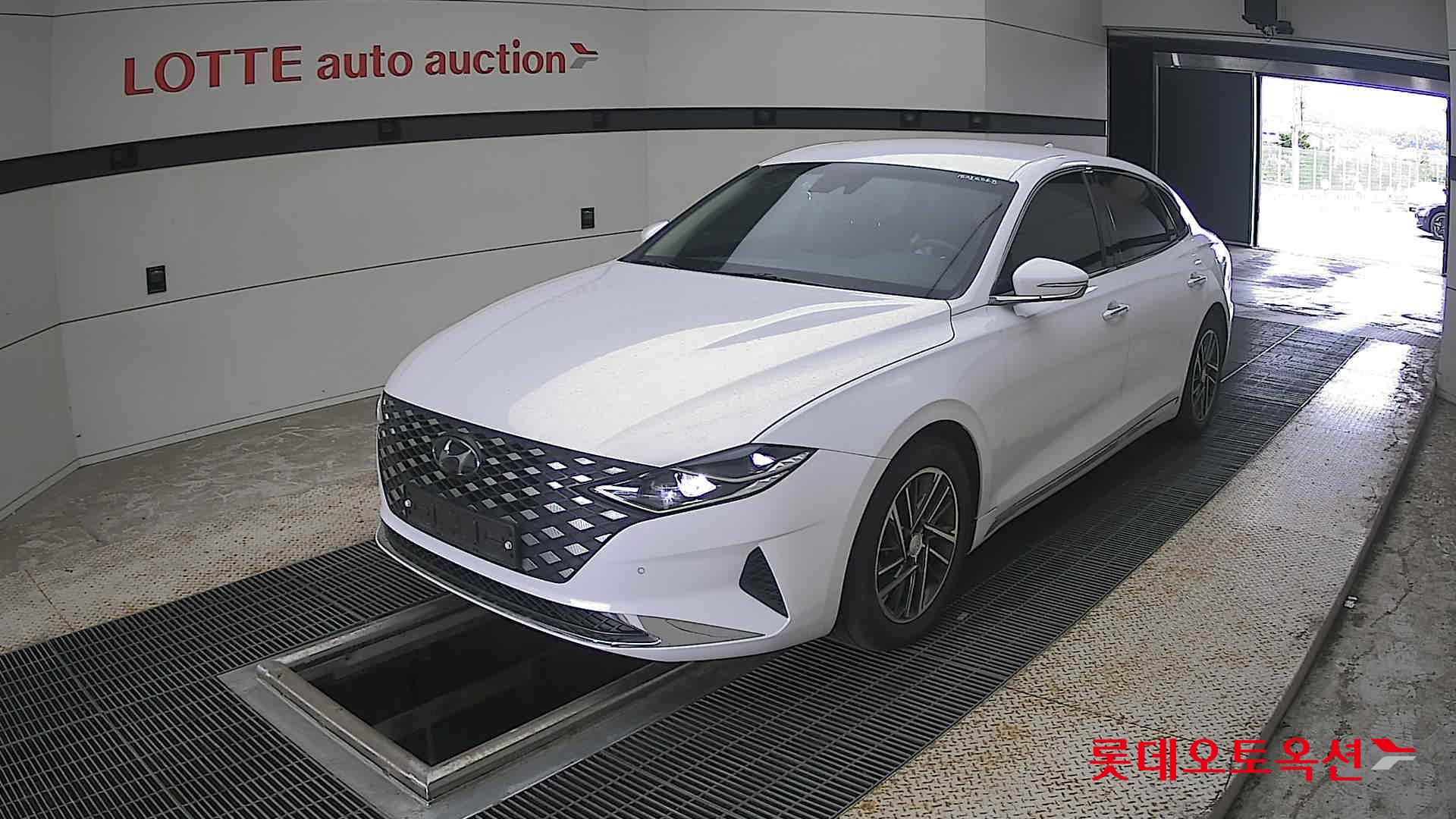 2020 - hyundai grandeur