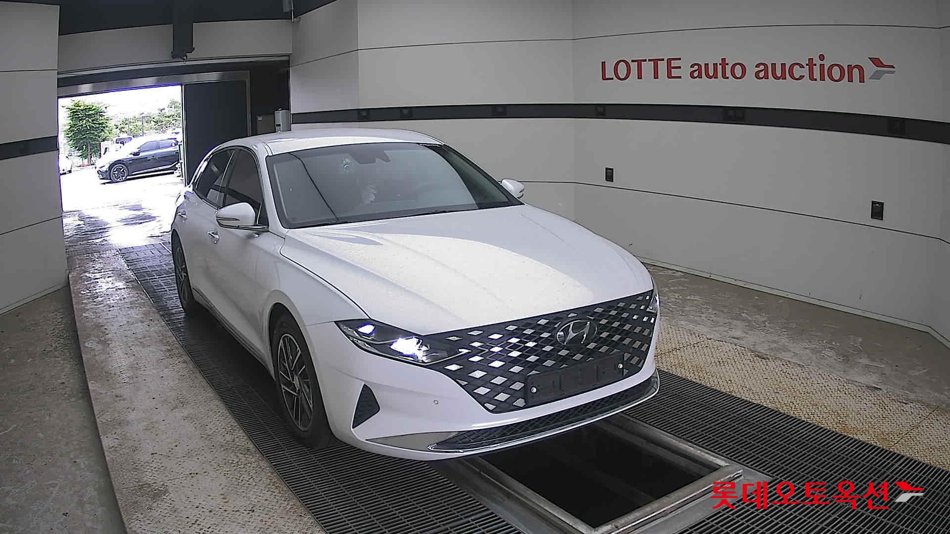 2020 - hyundai grandeur