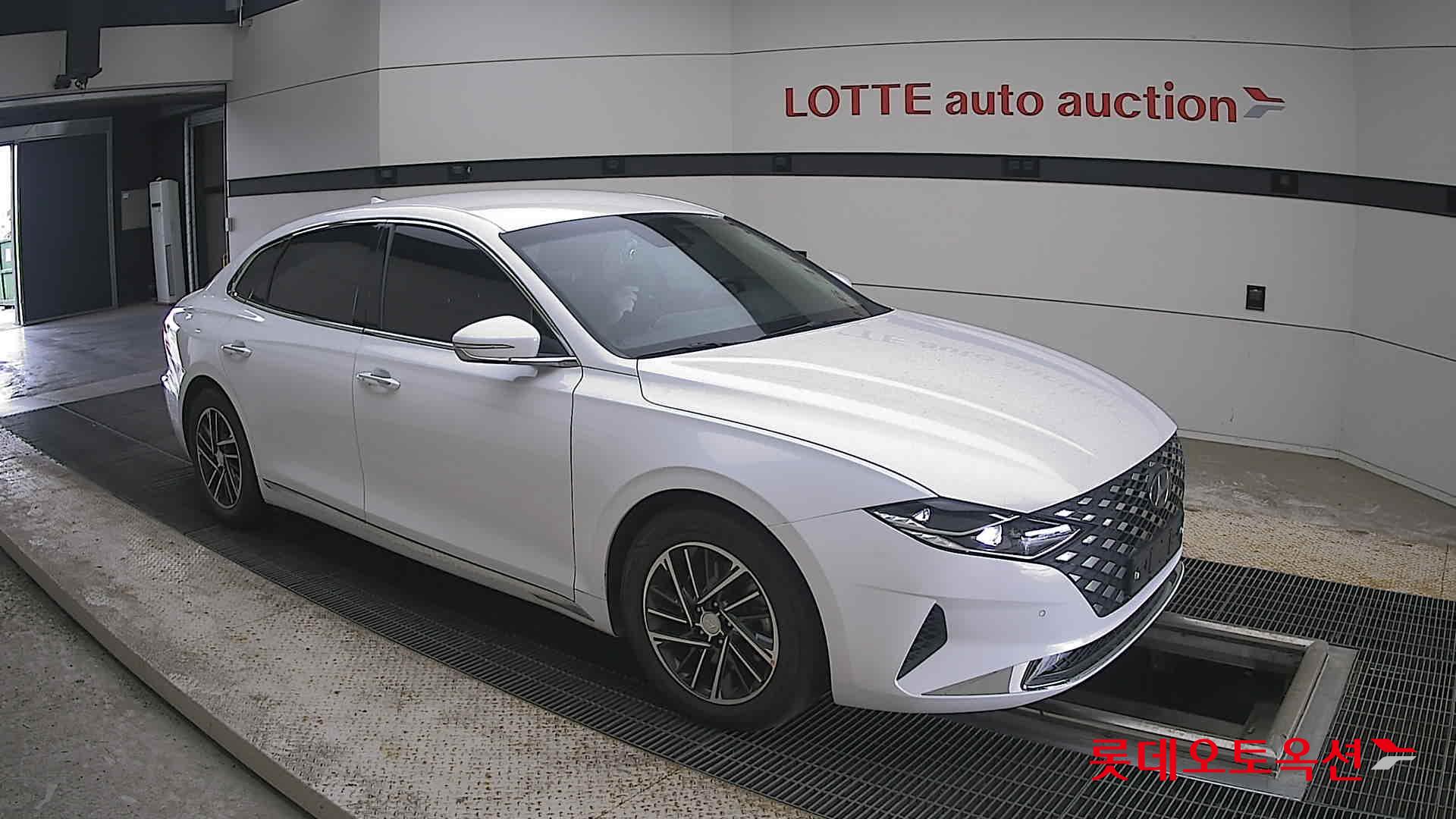 2020 - hyundai grandeur