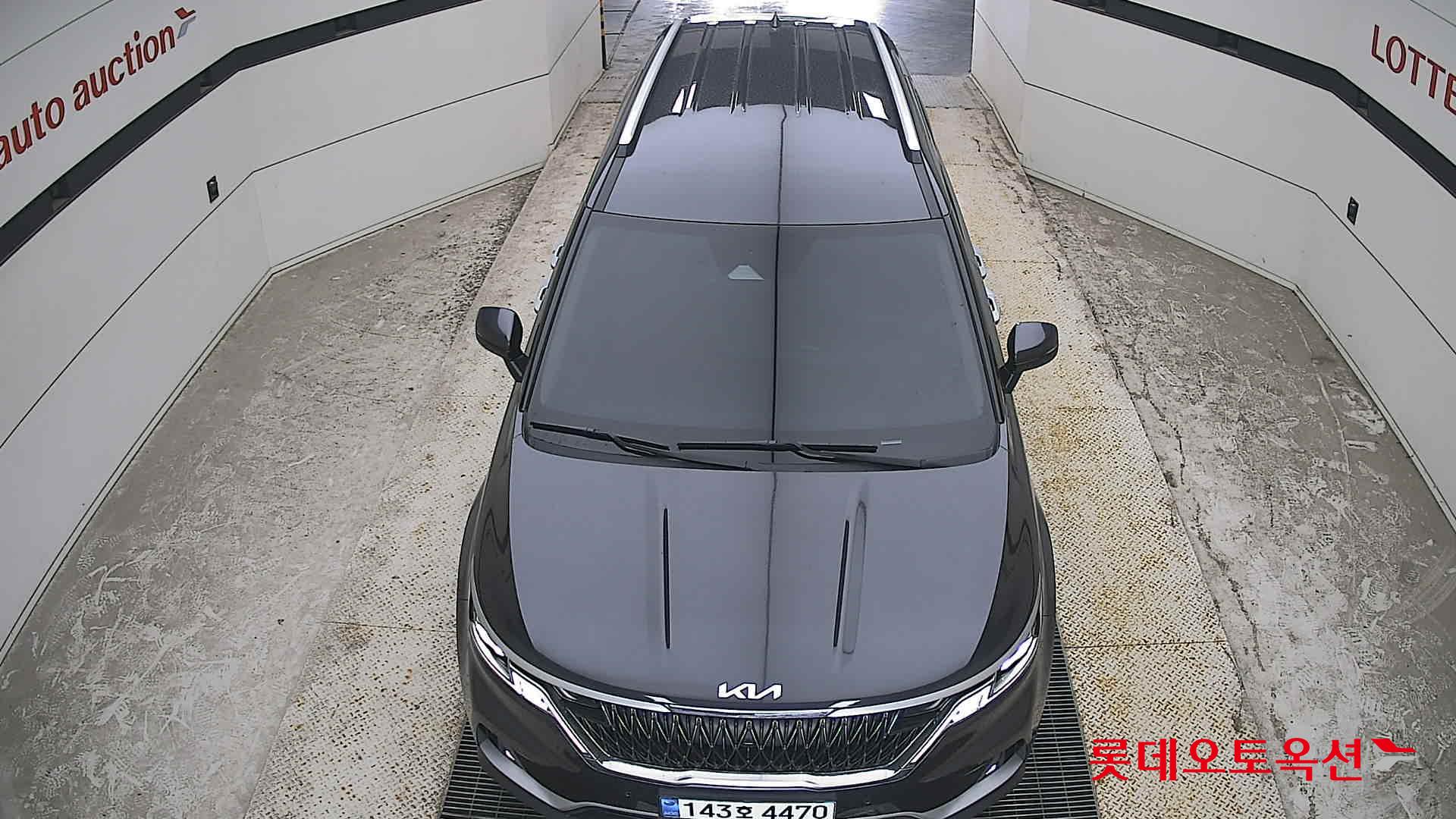 2023 - kia carnival