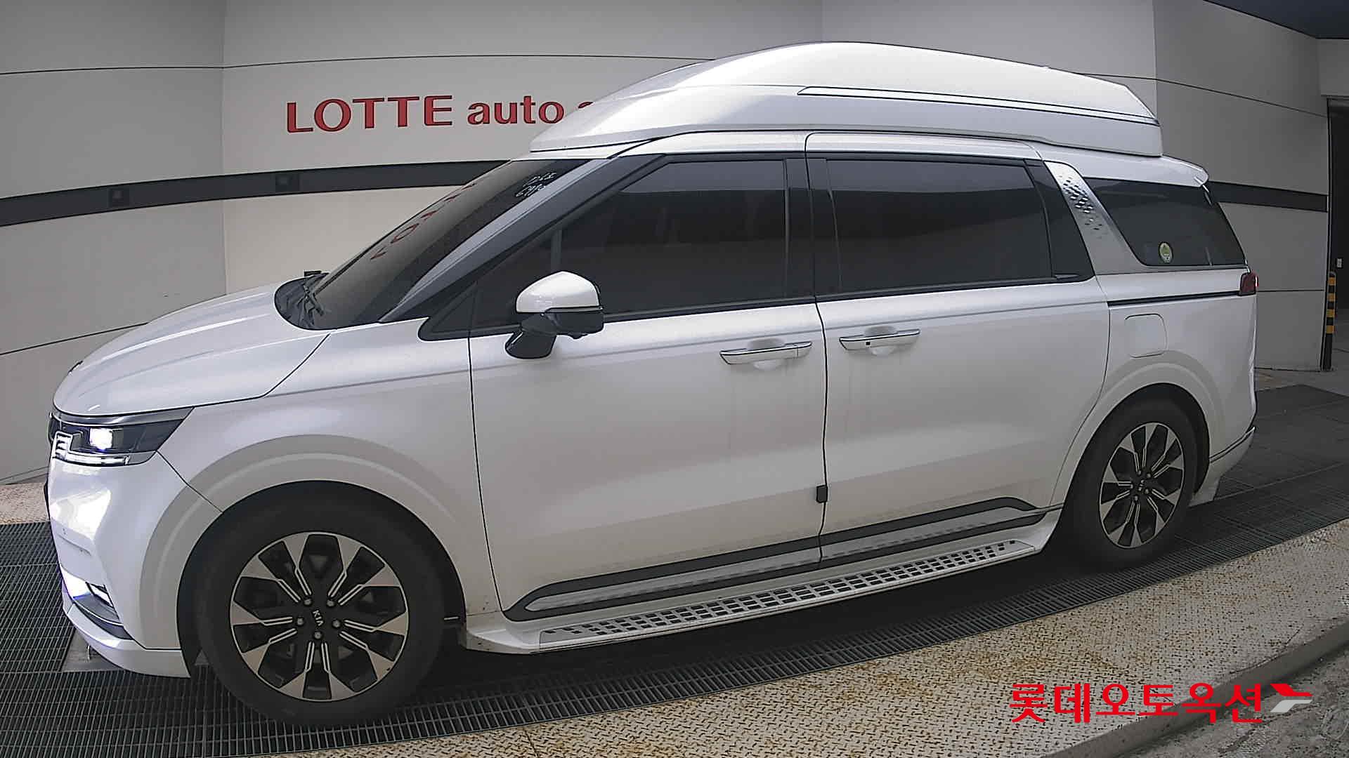 2021 - kia carnival