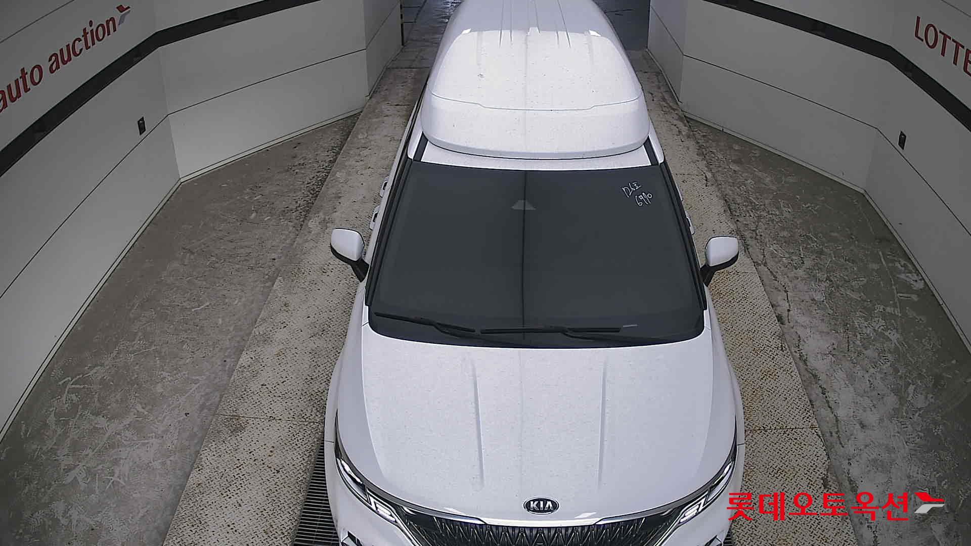 2021 - kia carnival