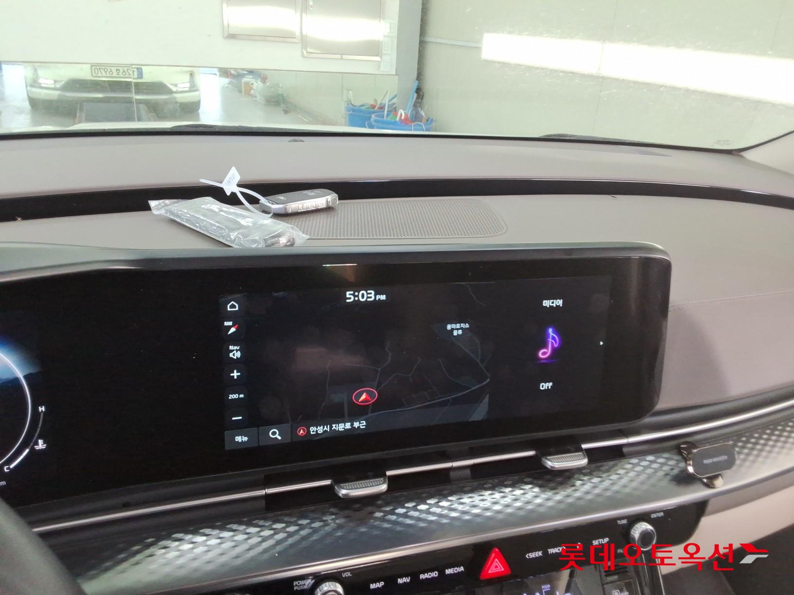 2021 - kia carnival