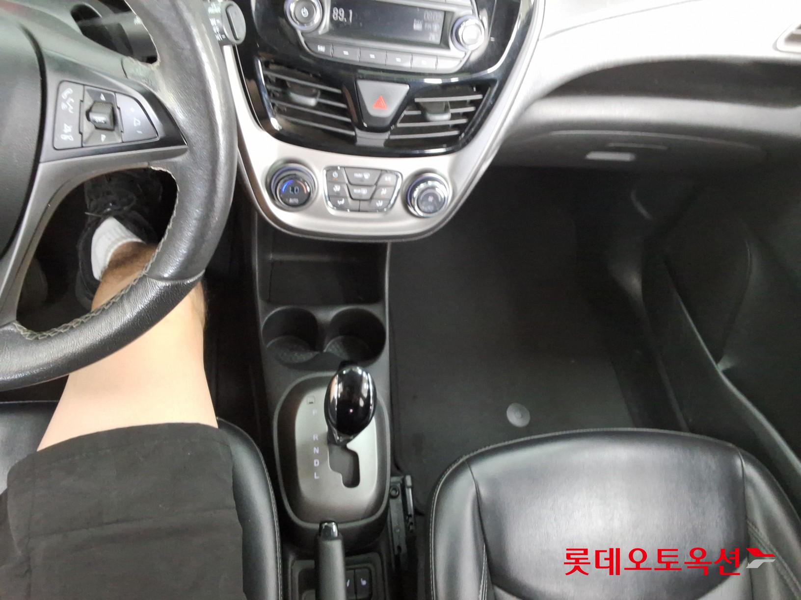 2019 - chevrolet spark