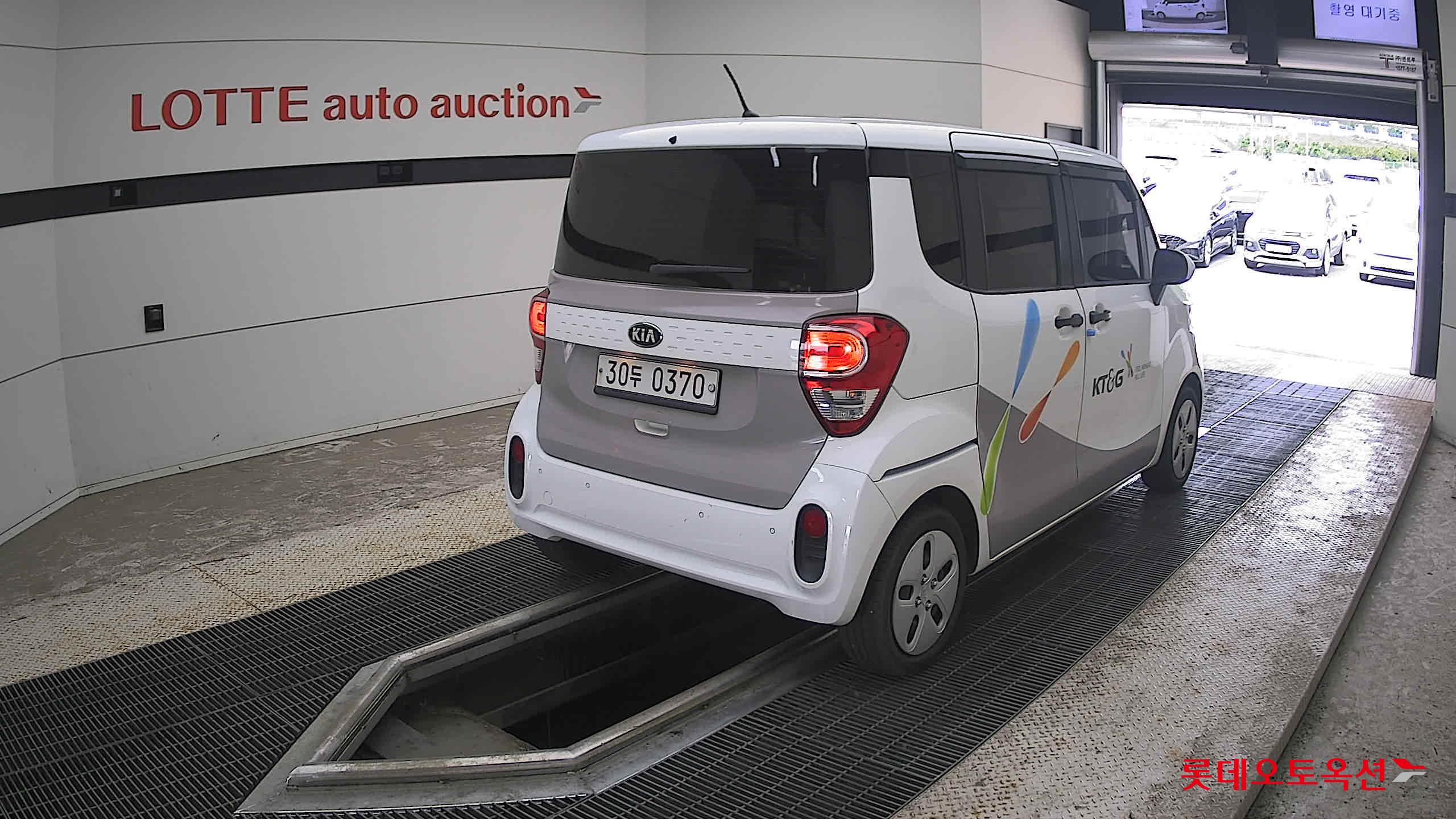 2019 - kia ray